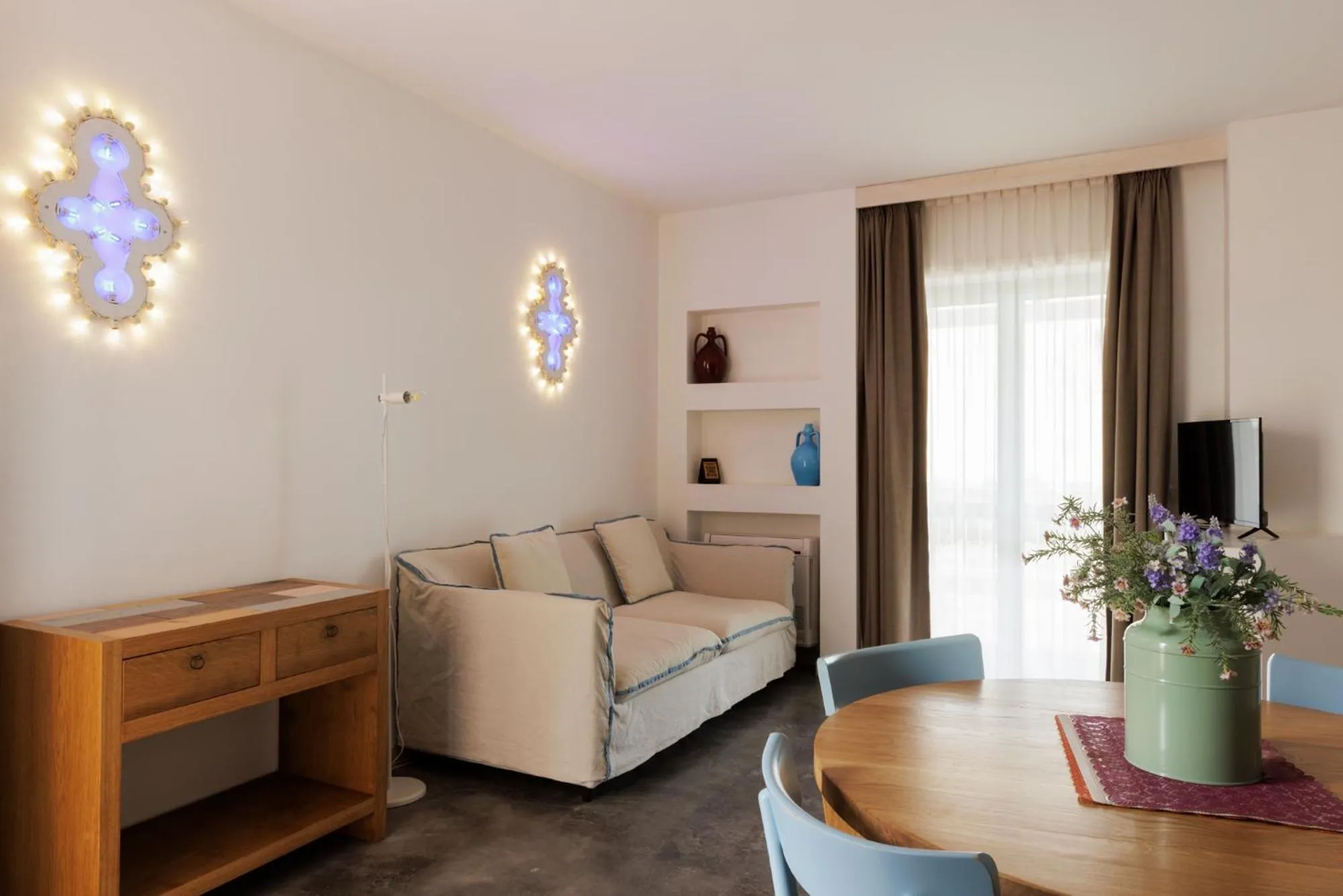 TV and multimedia in Borgo de li Santi