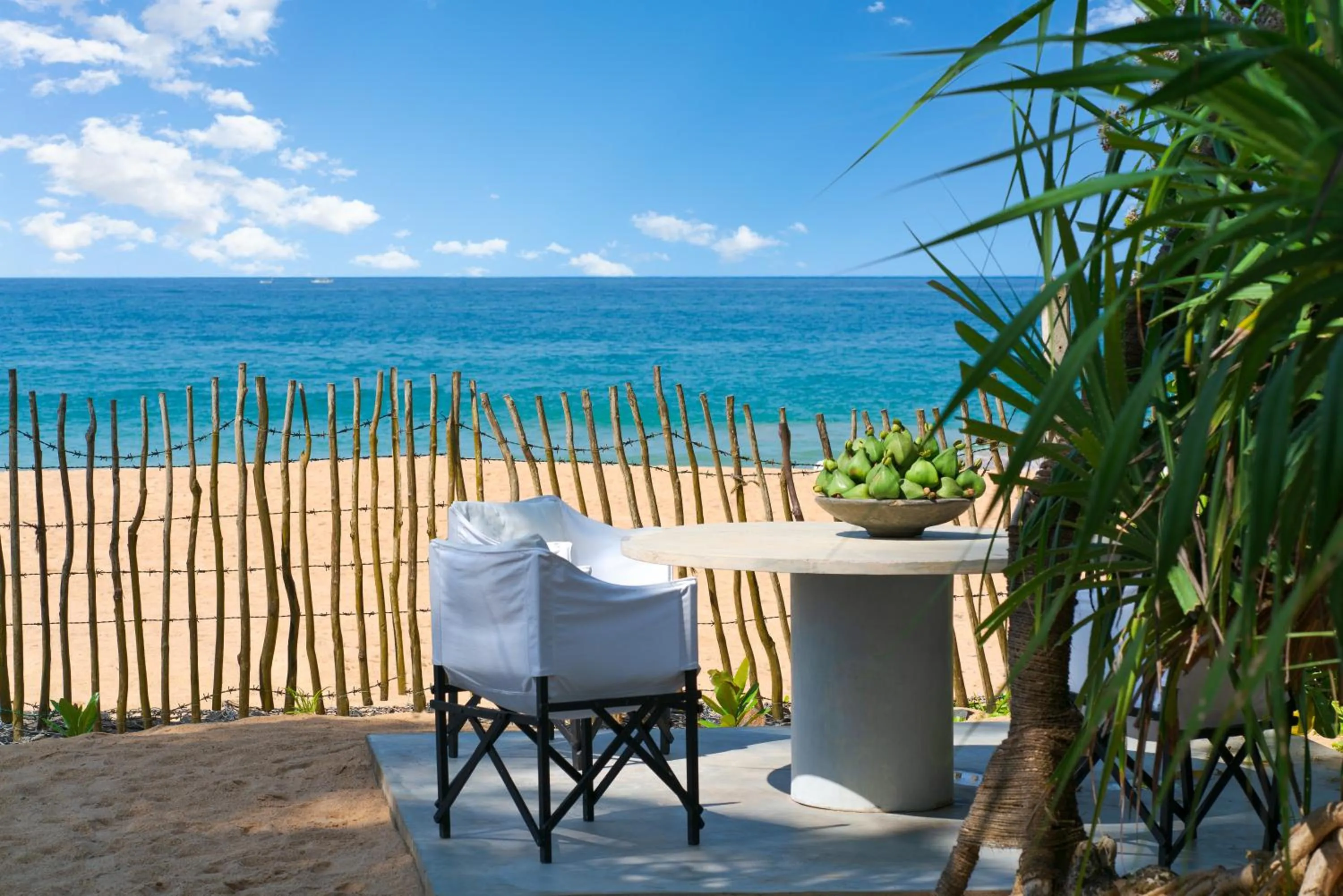 Beach in Taru Villas 906 - Hikkaduwa