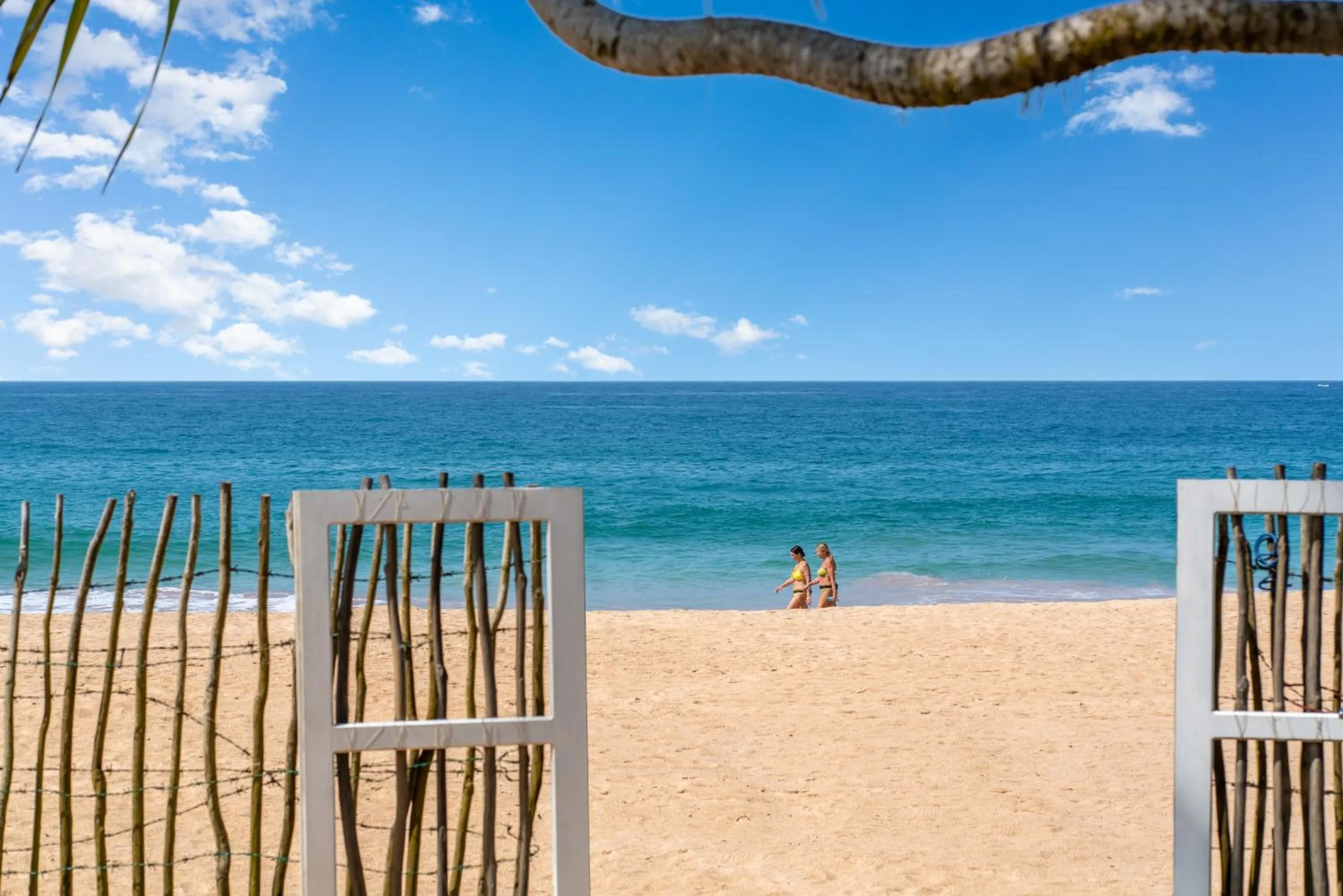 Day in Taru Villas 906 - Hikkaduwa