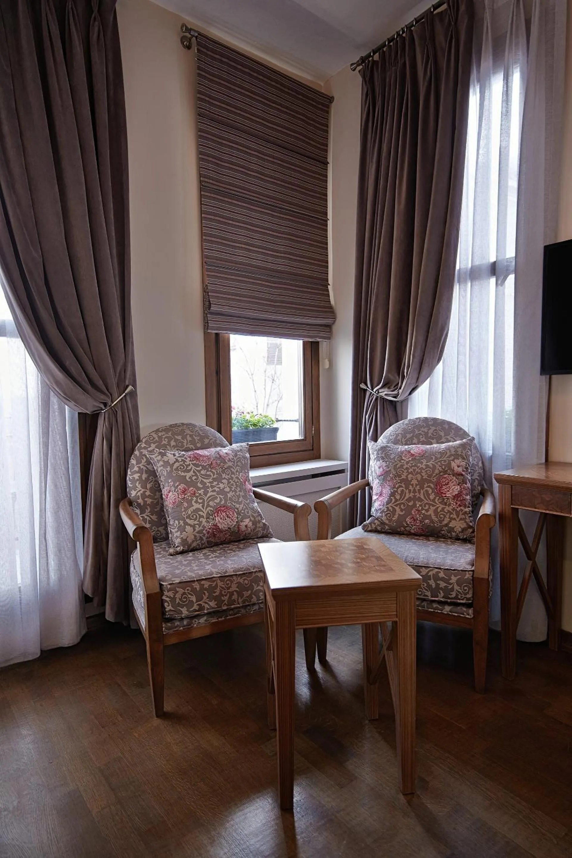 Seating area in Arart Hotel