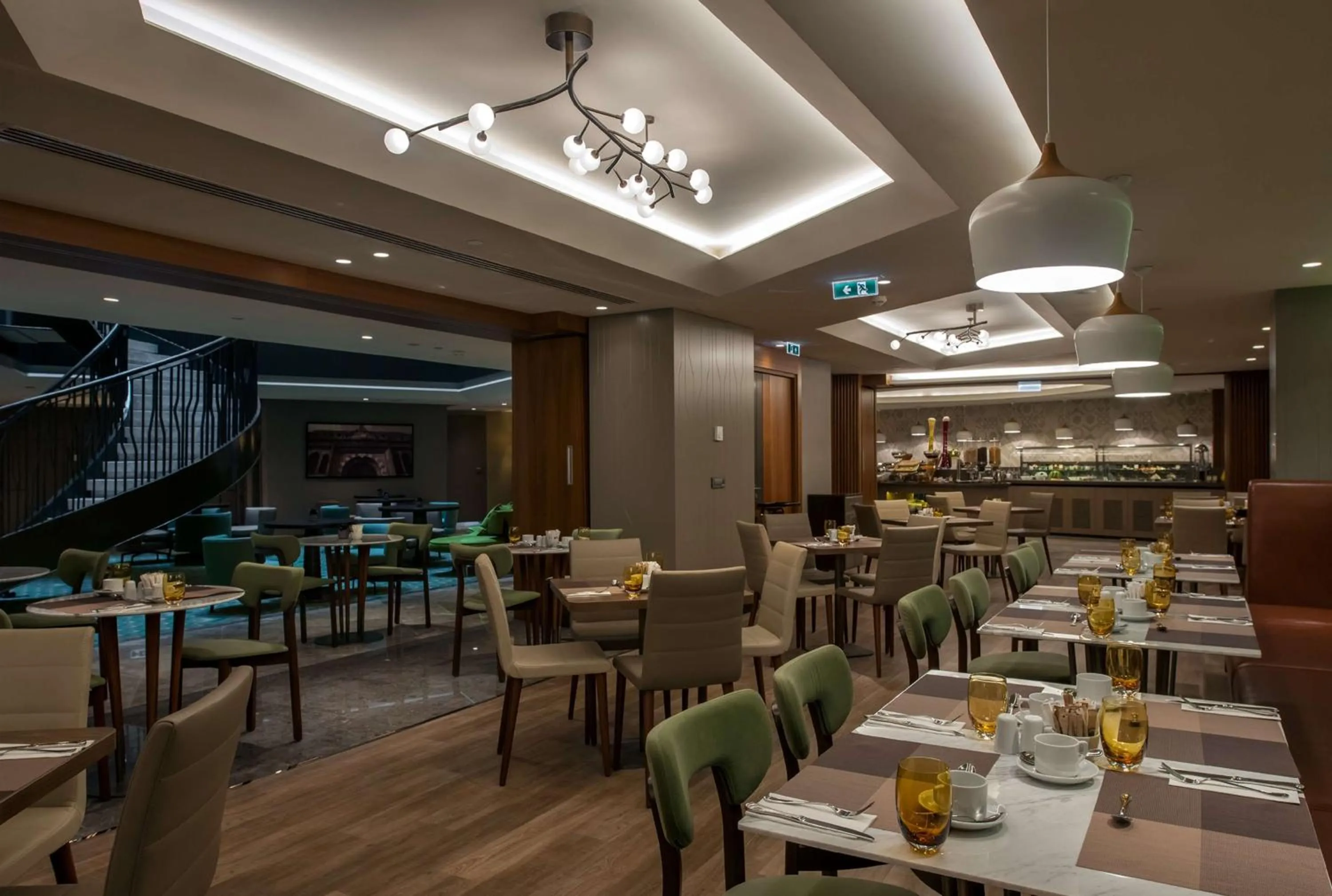 Restaurant/places to eat in DoubleTree by Hilton Istanbul - Sirkeci