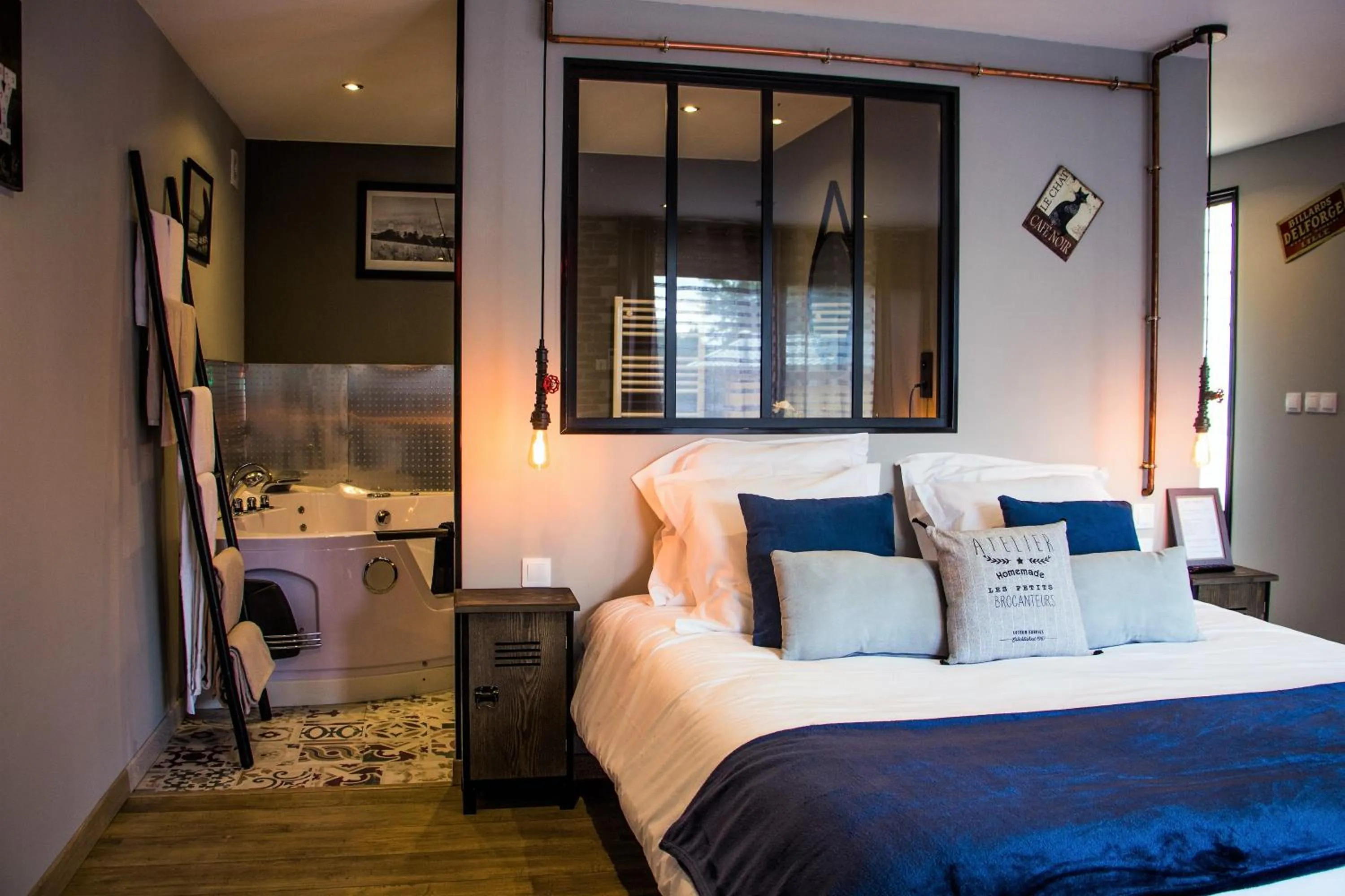 Photo of the whole room in Home Sweet Home