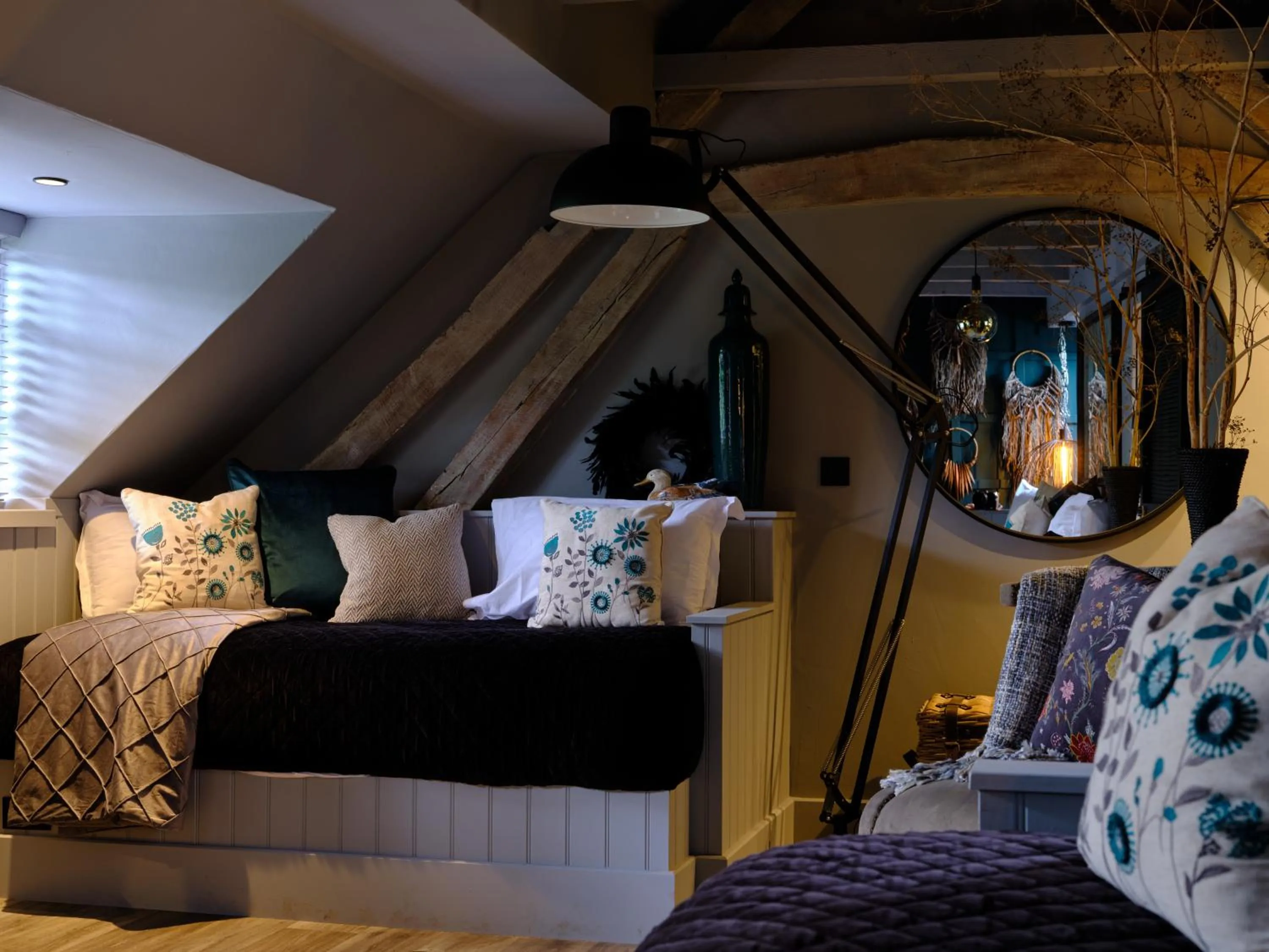 Living room, Bed in The Elms Hotel & Spa