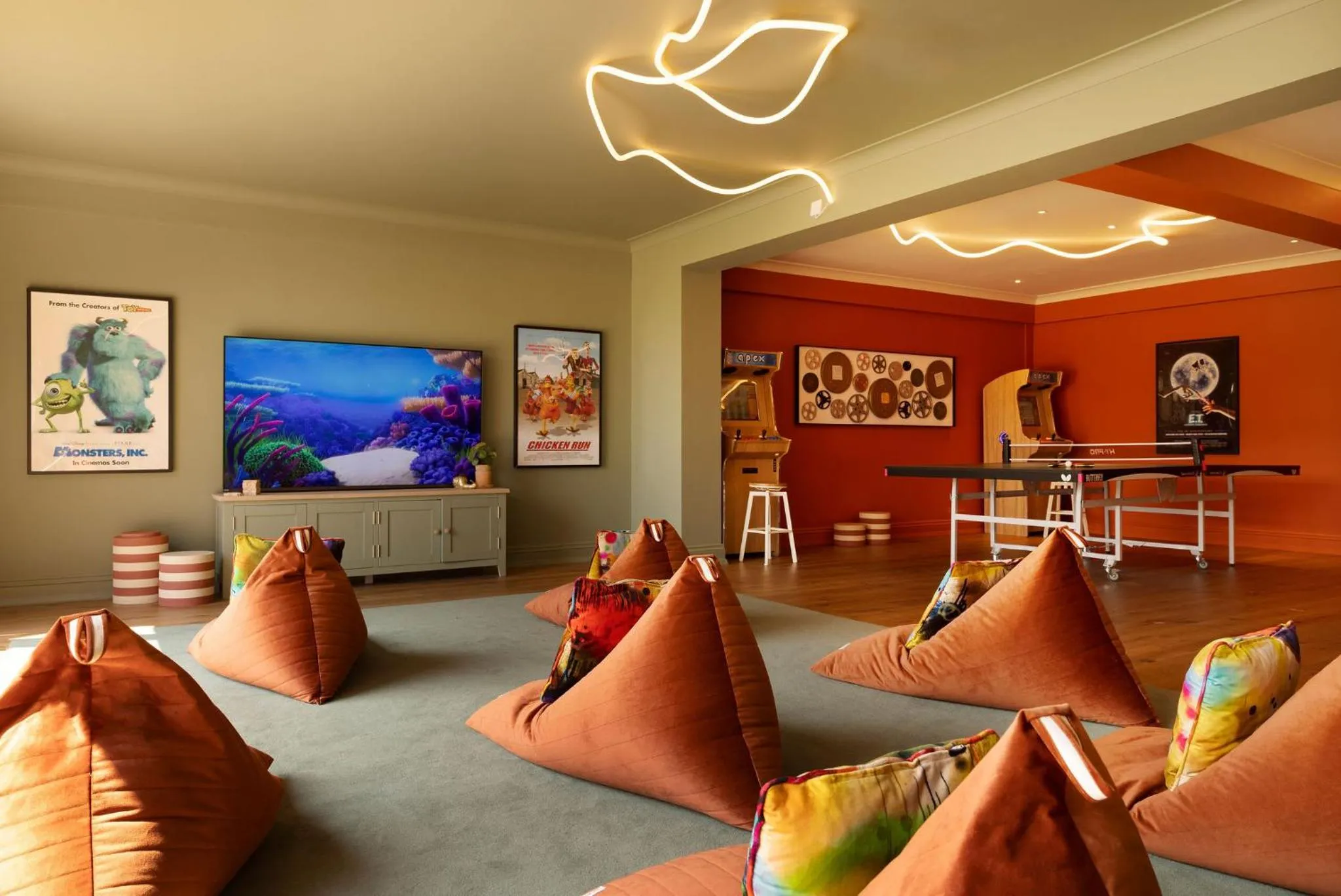 Game Room in New Park Manor Hotel