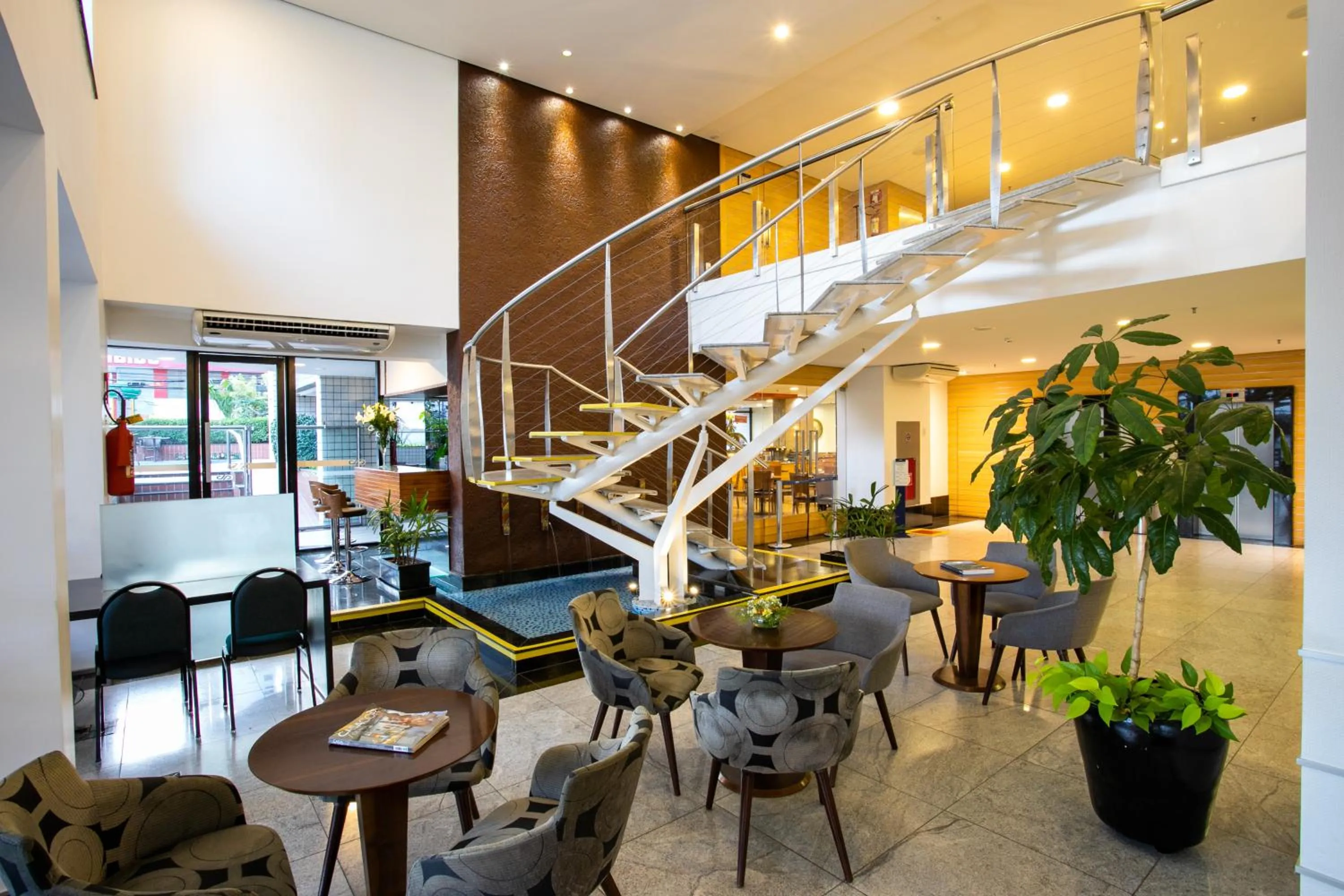 Lobby or reception in Hotel Diogo