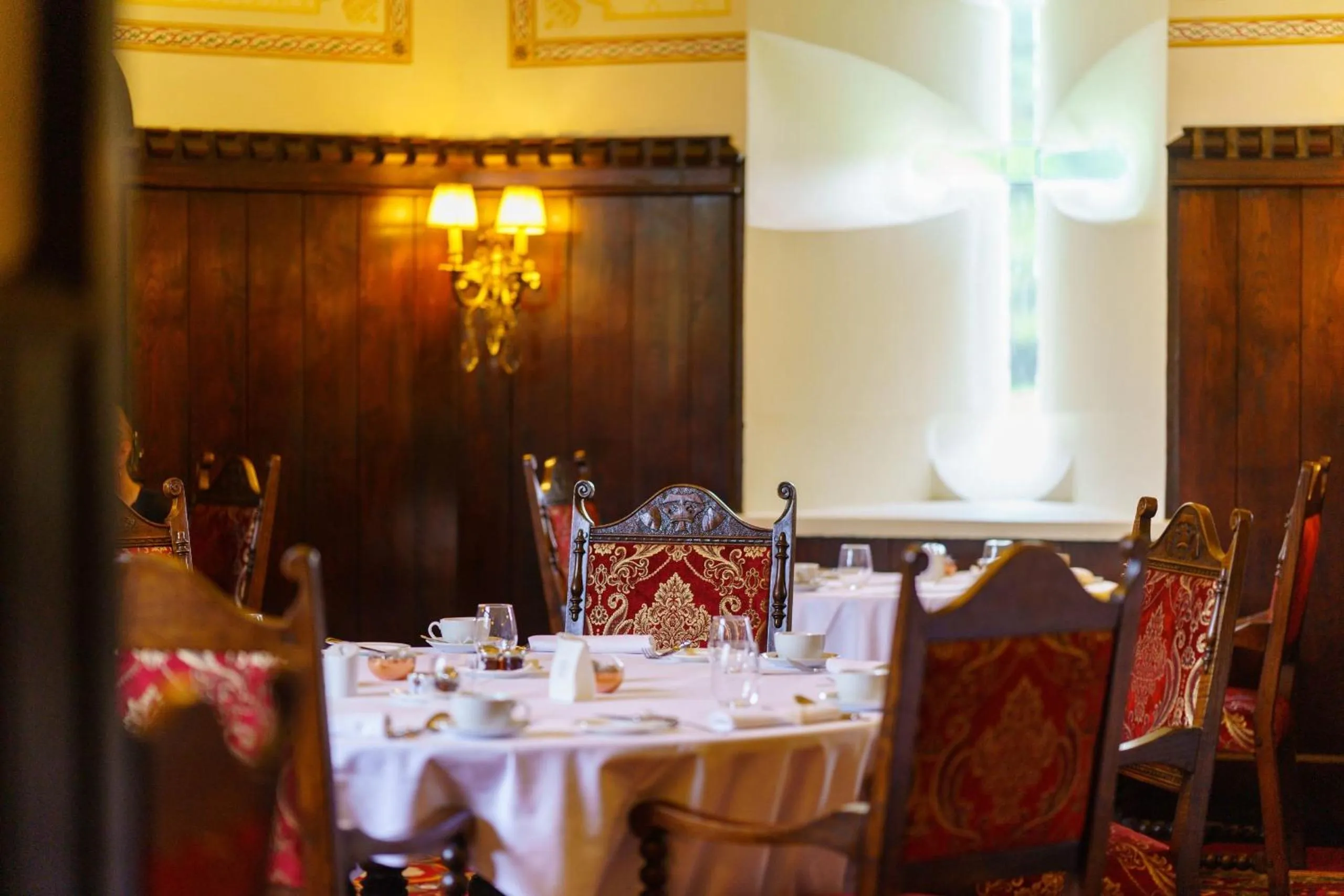 Restaurant/places to eat in Thornbury Castle - A Relais & Chateaux Hotel