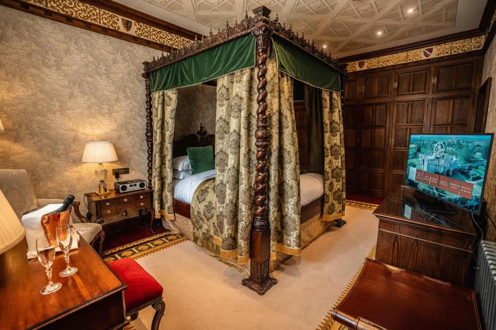 Bed in Thornbury Castle - A Relais & Chateaux Hotel