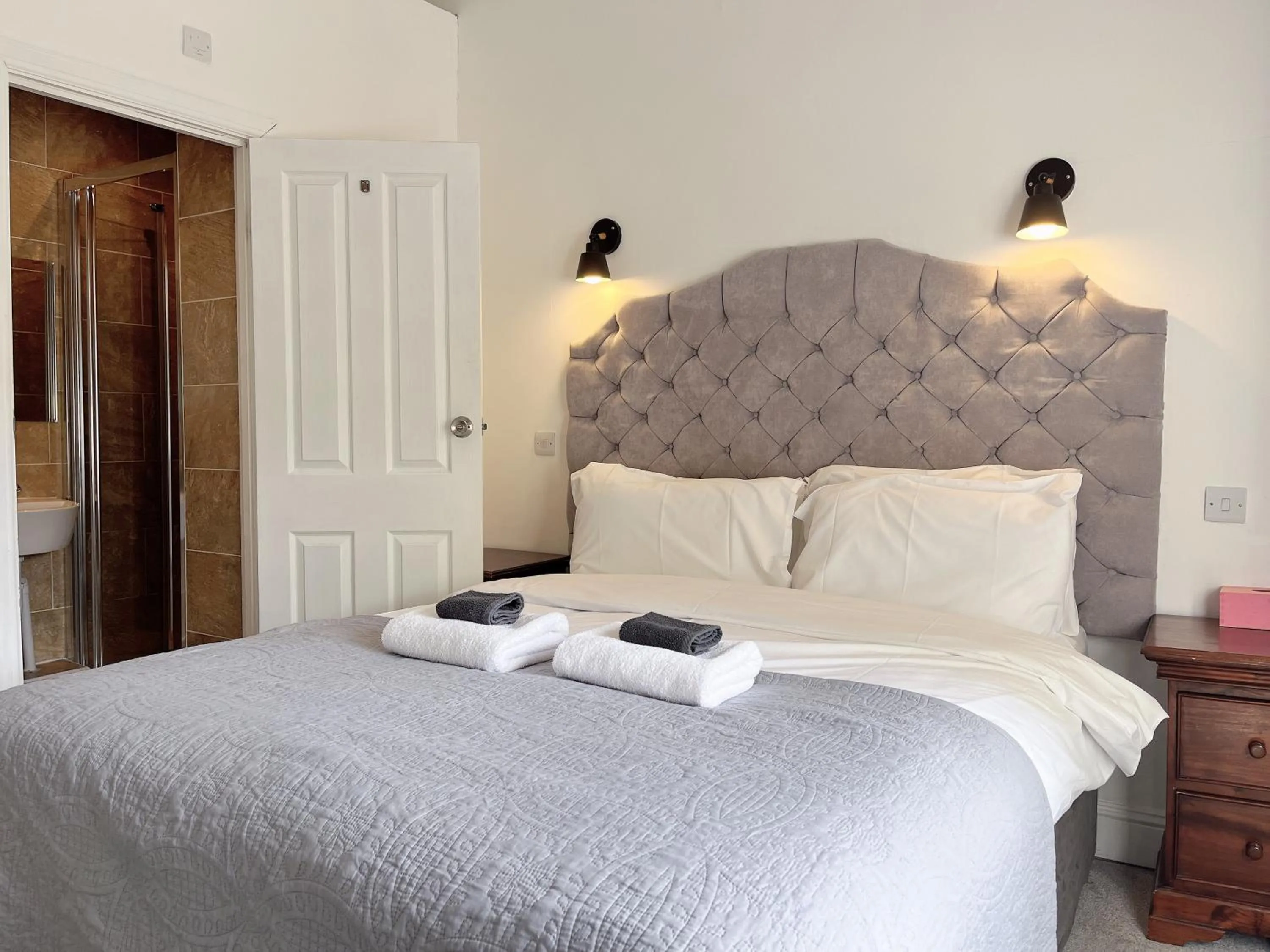 Bed in Allison House 16