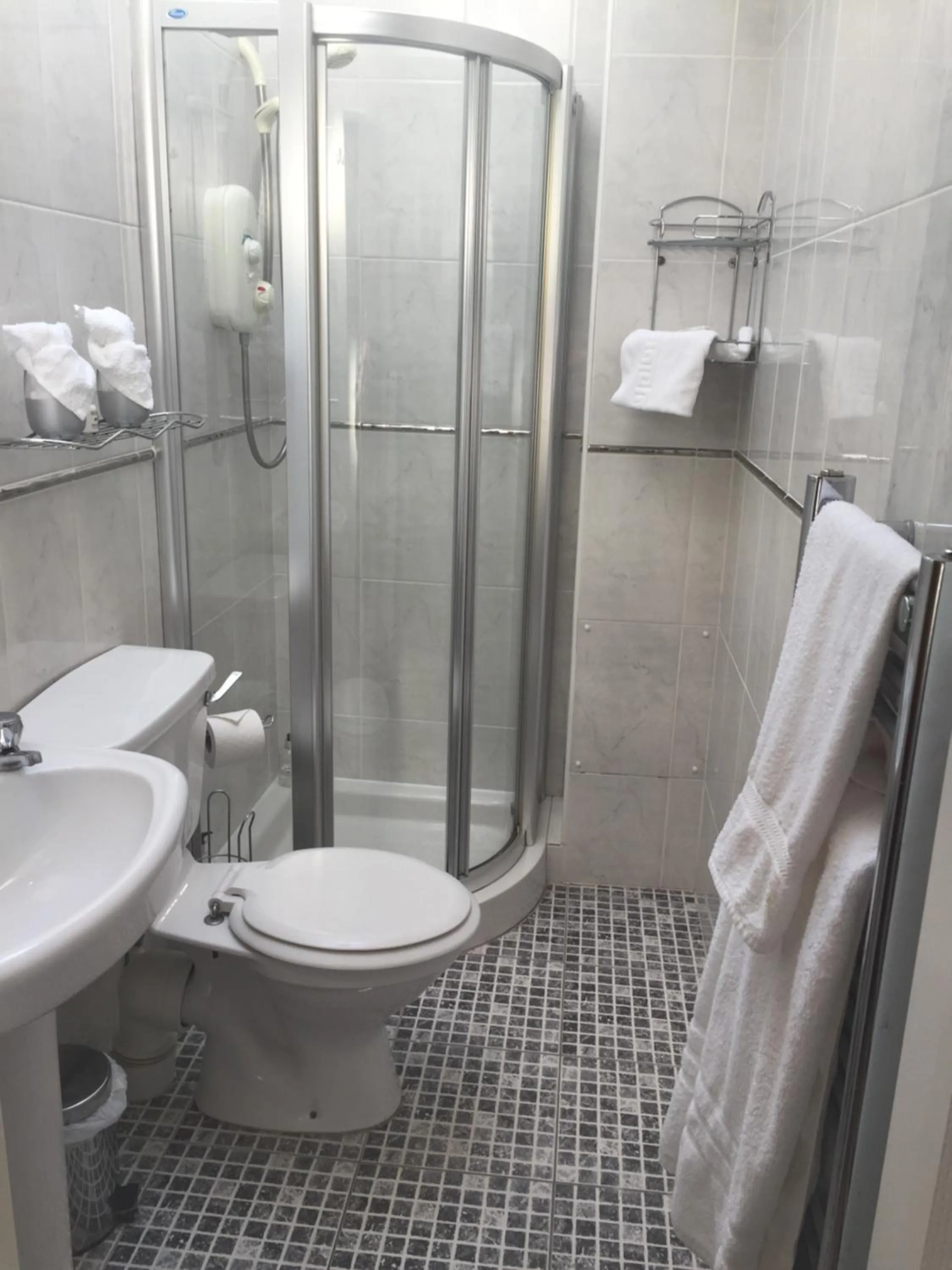 Bathroom in Allison House 16