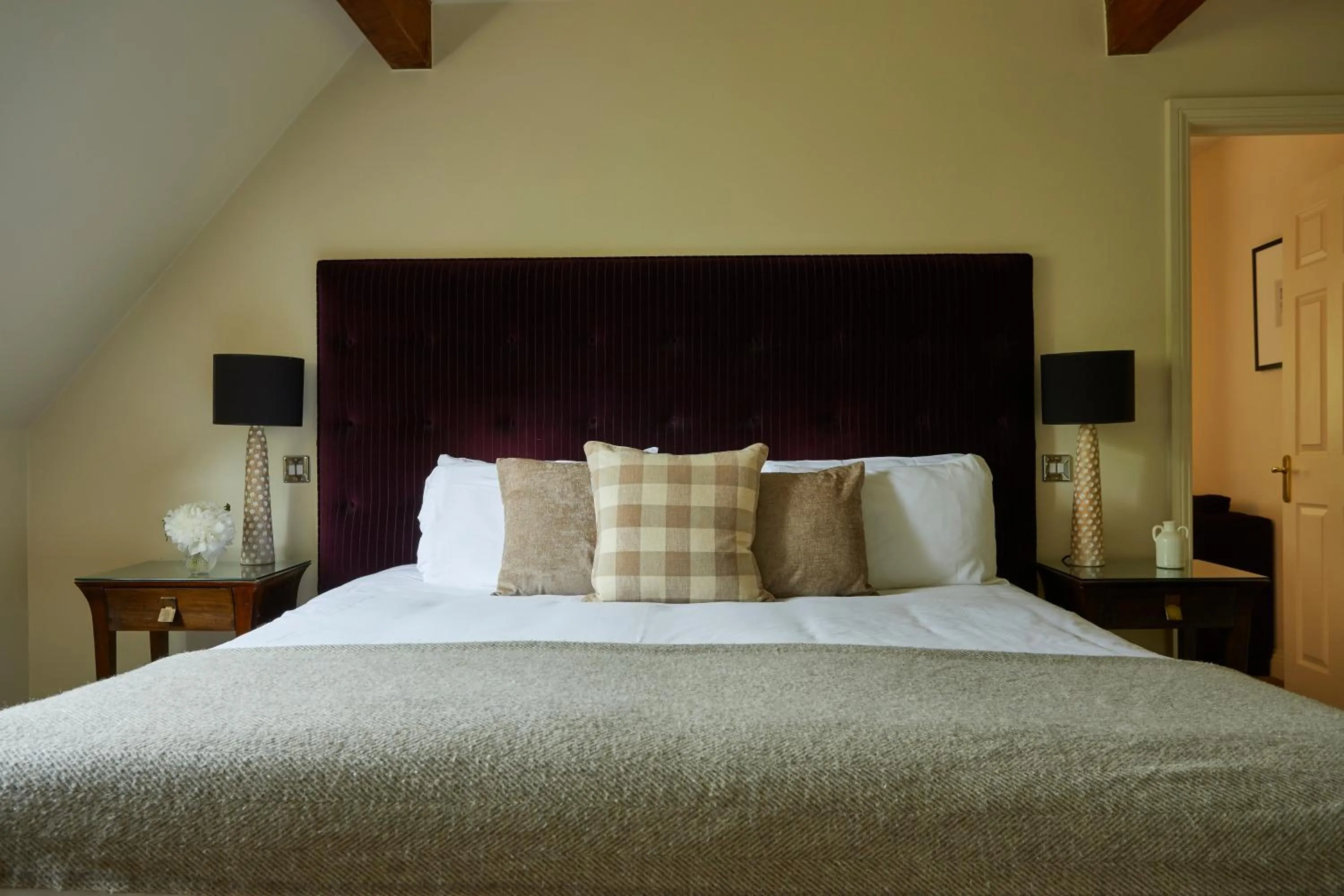 Bedroom, Bed in The Slaughters Country Inn