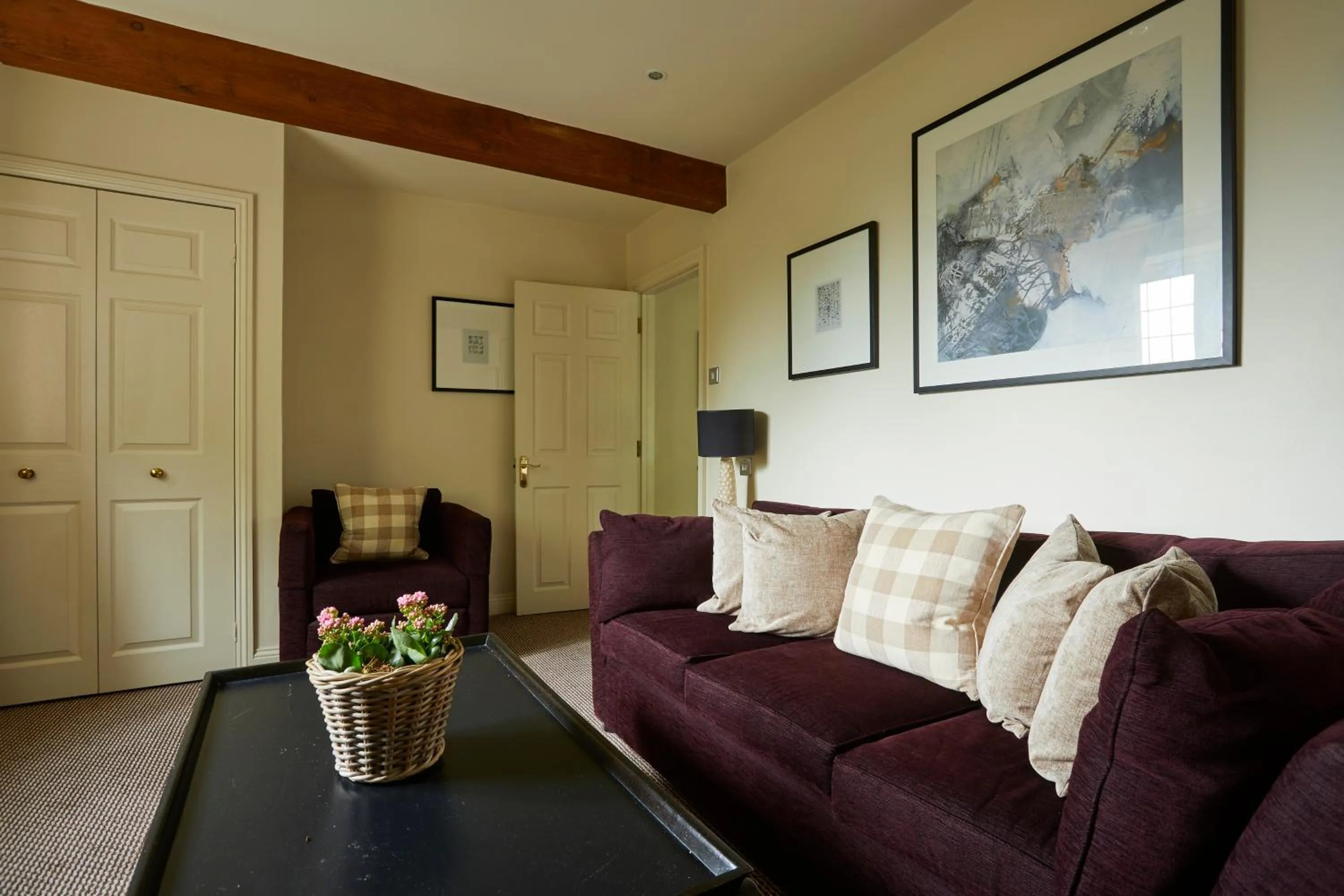 Bedroom in The Slaughters Country Inn