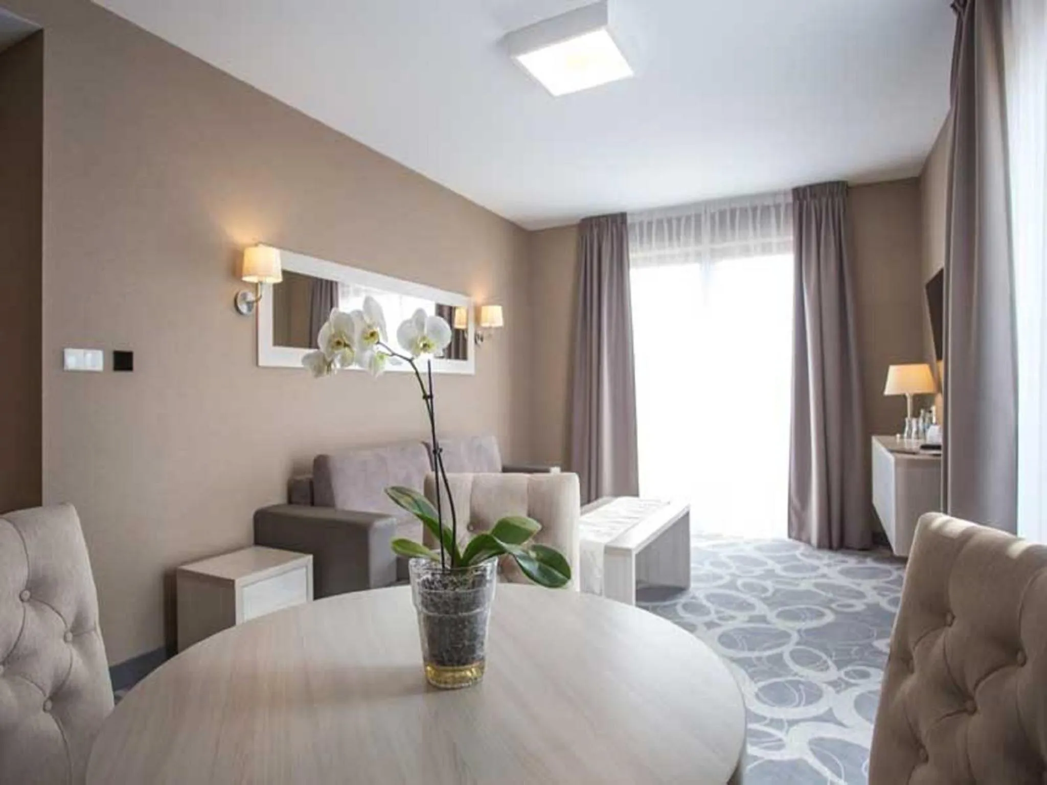 Photo of the whole room in Hotel Rondo