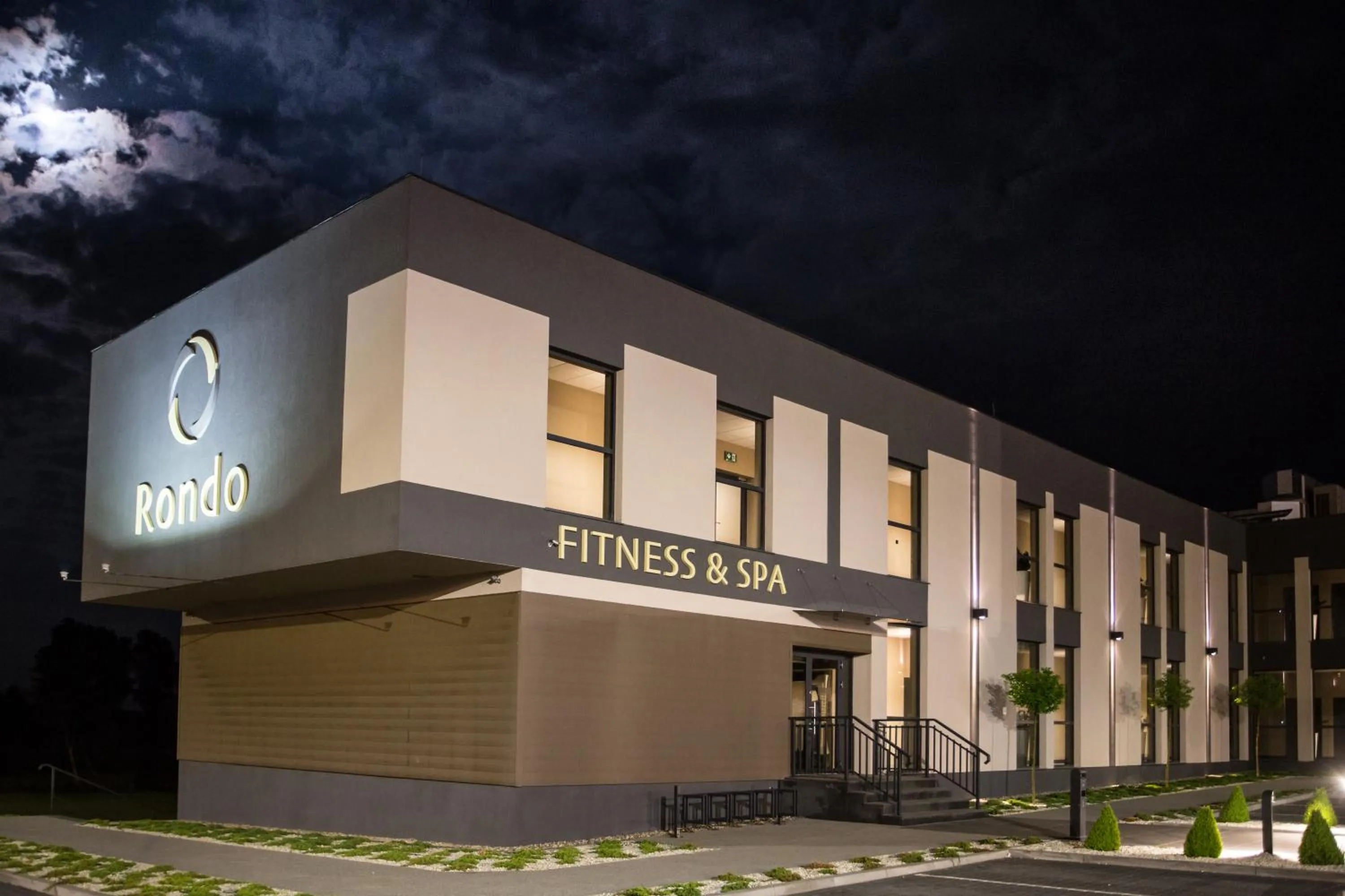 Facade/entrance in Hotel Rondo