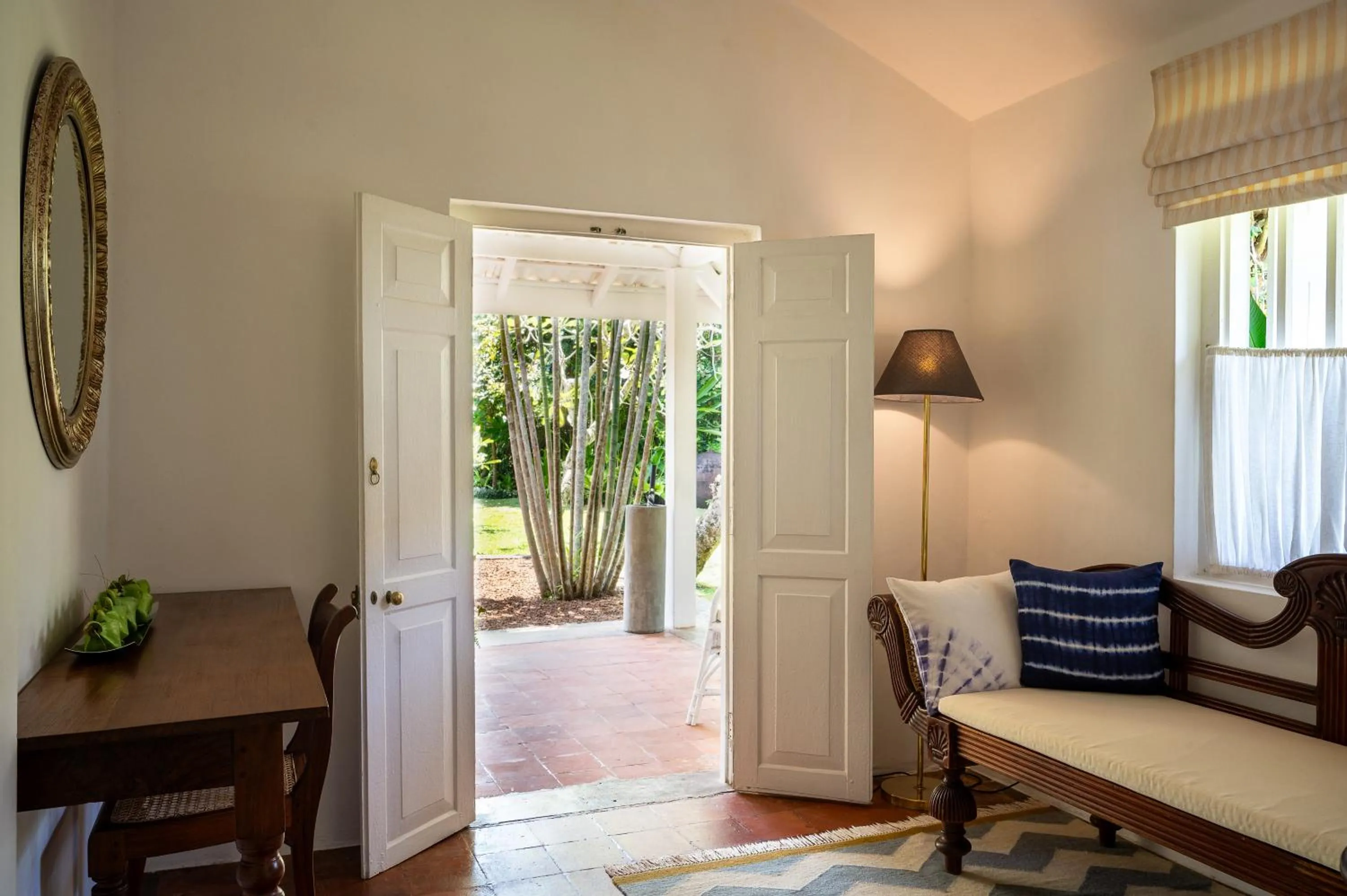 Living room in Nyne Hotels Rock Villa - Bentota