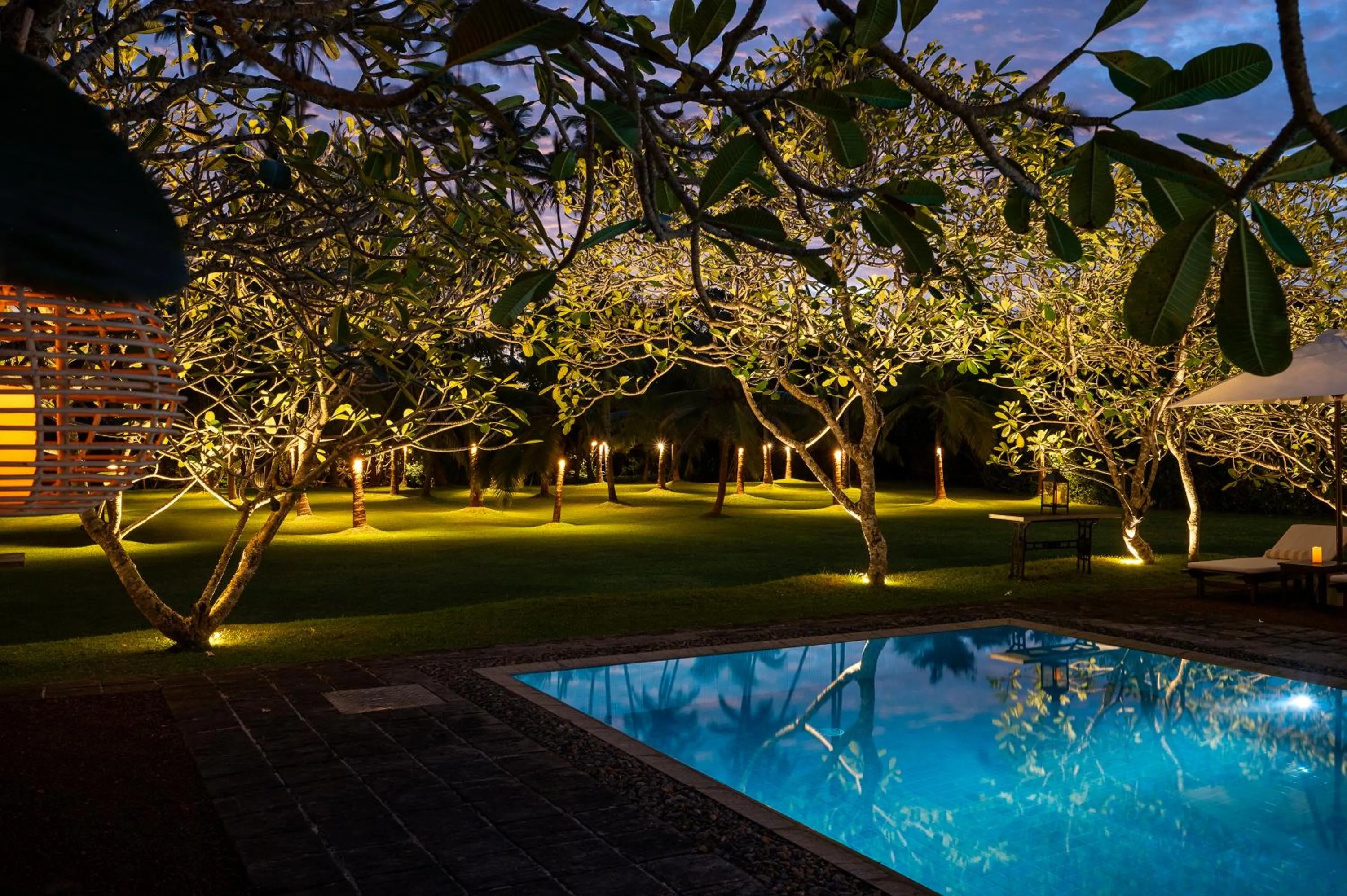 Night in Nyne Hotels Rock Villa - Bentota