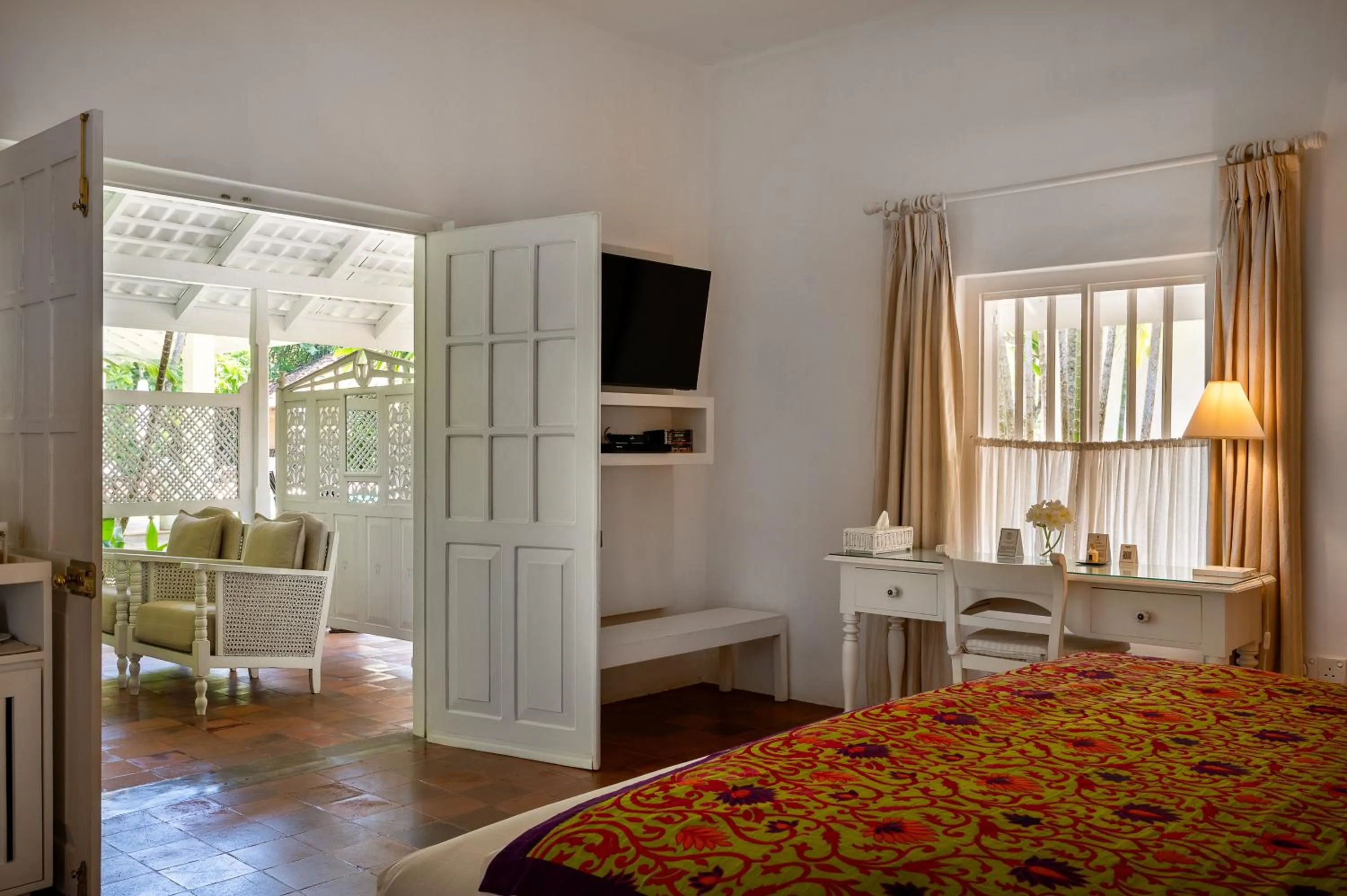 Bed in Nyne Hotels Rock Villa - Bentota