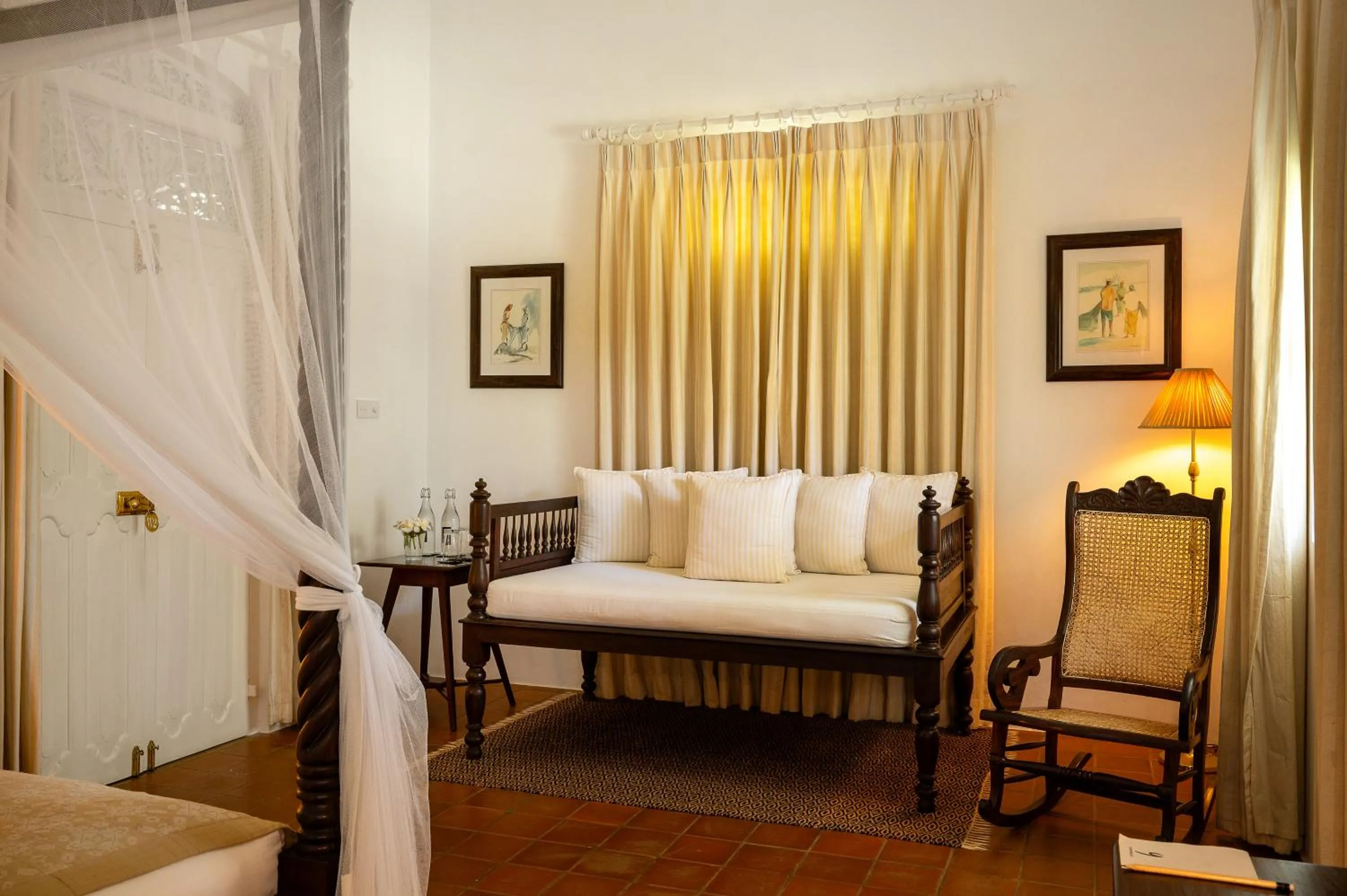 Bed in Nyne Hotels Rock Villa - Bentota