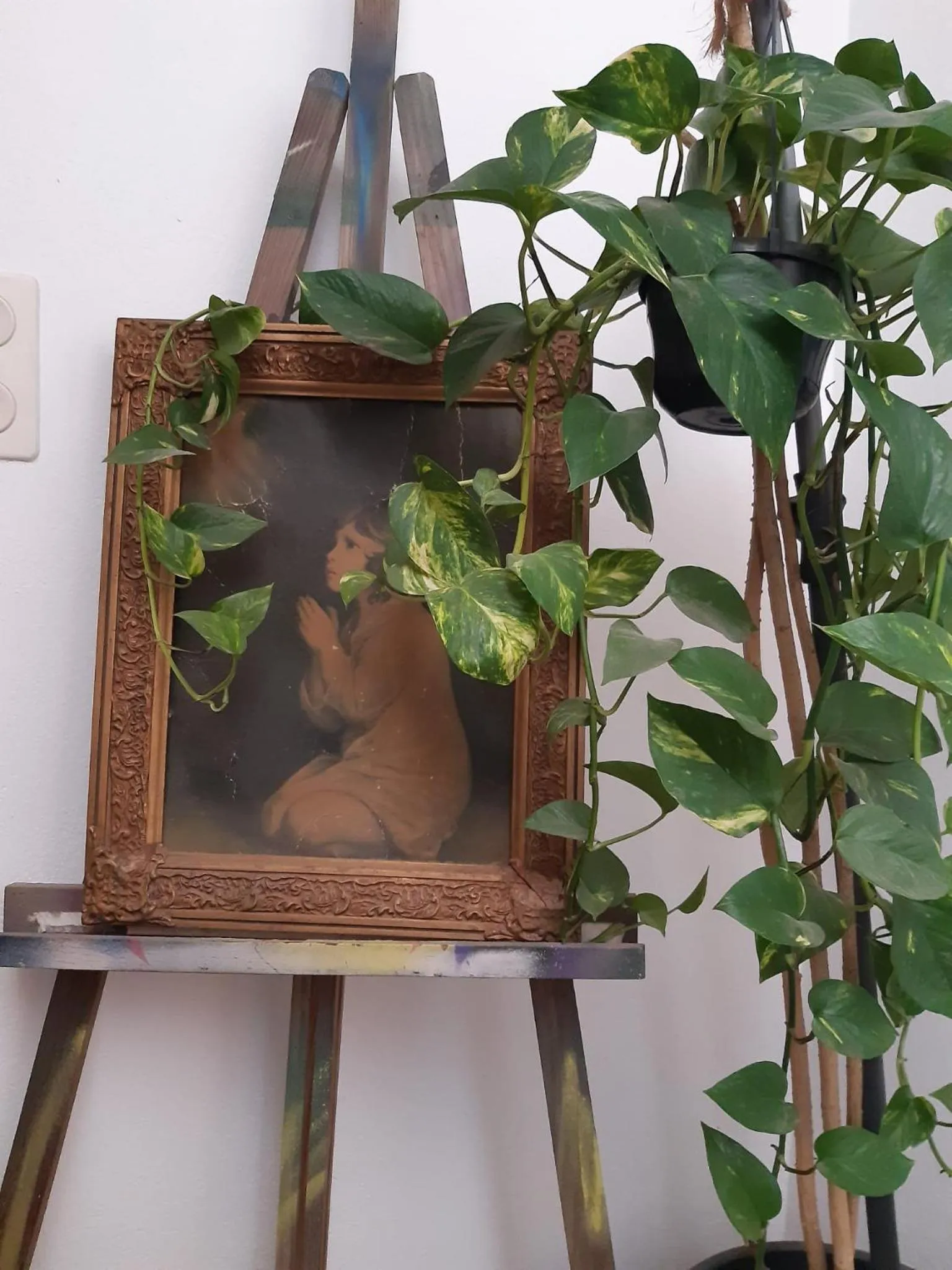 Decorative detail in Olive Hostel Lagos