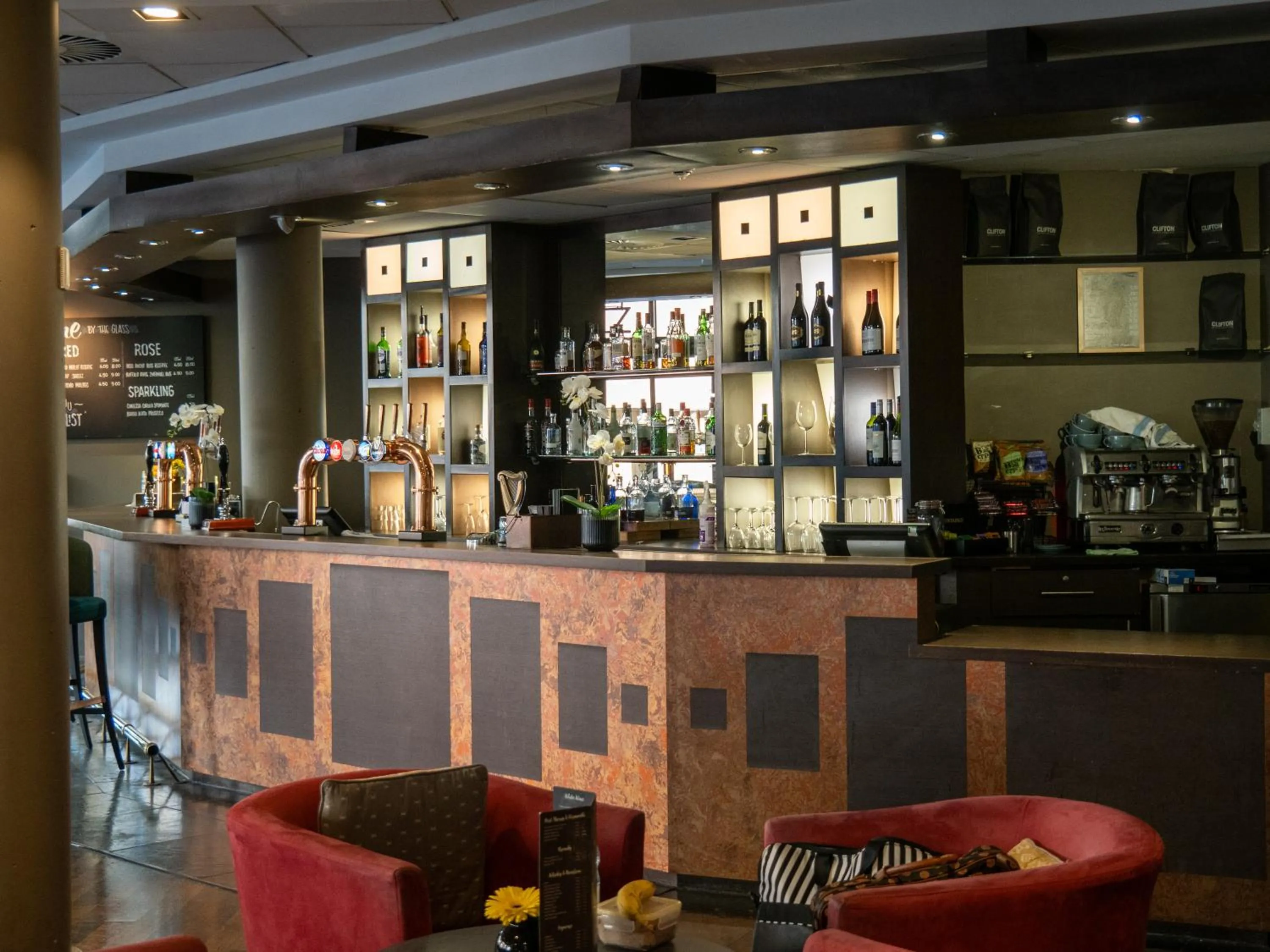 Lounge or bar in Future Inn Bristol