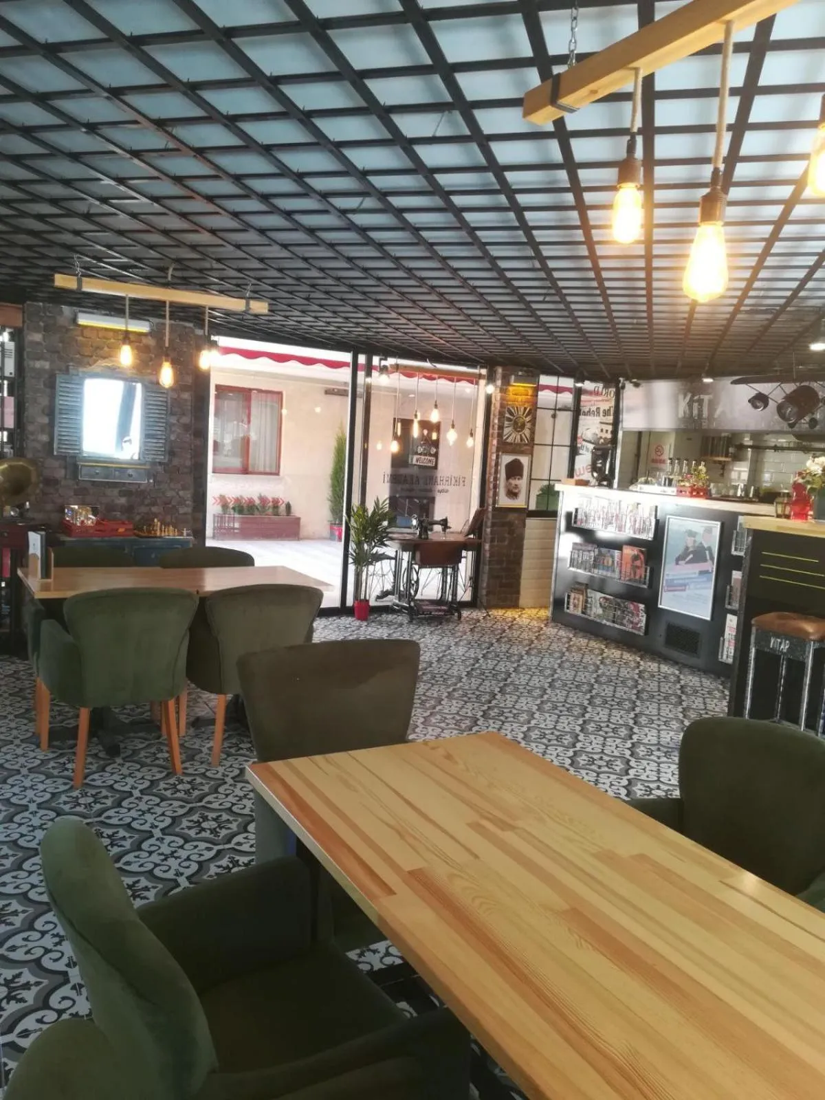 Restaurant/places to eat in Parfe Apart