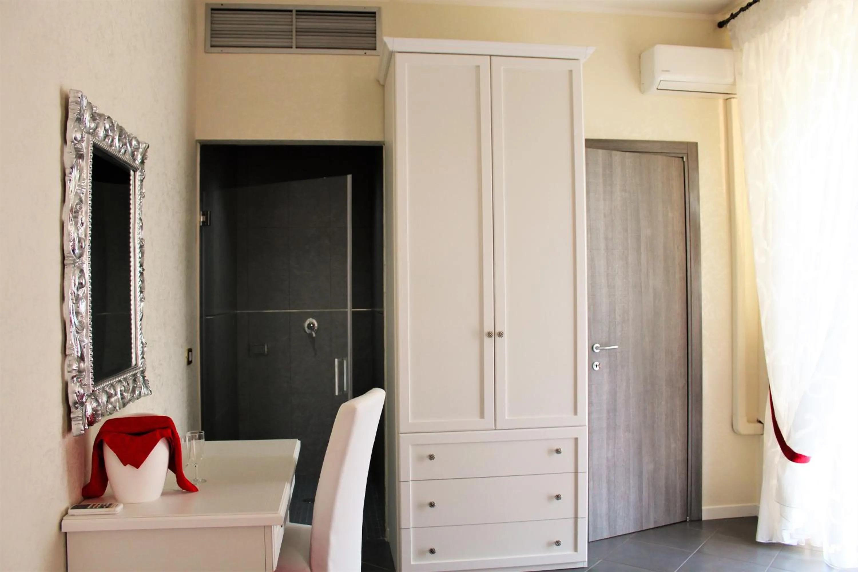 Photo of the whole room in Il Postiglione Hotel - Sala Ricevimenti Minturno