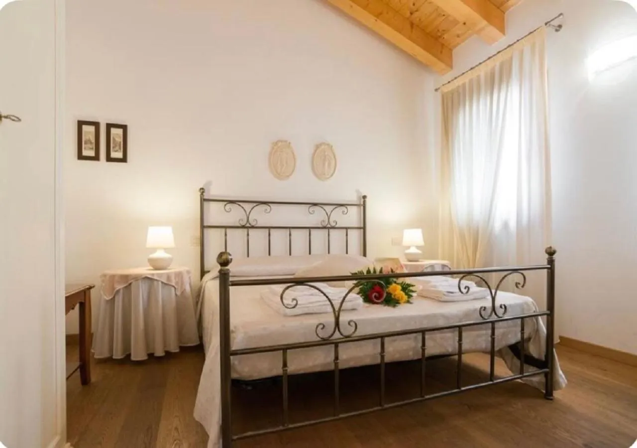 Bed in Al Piccolo Clarin