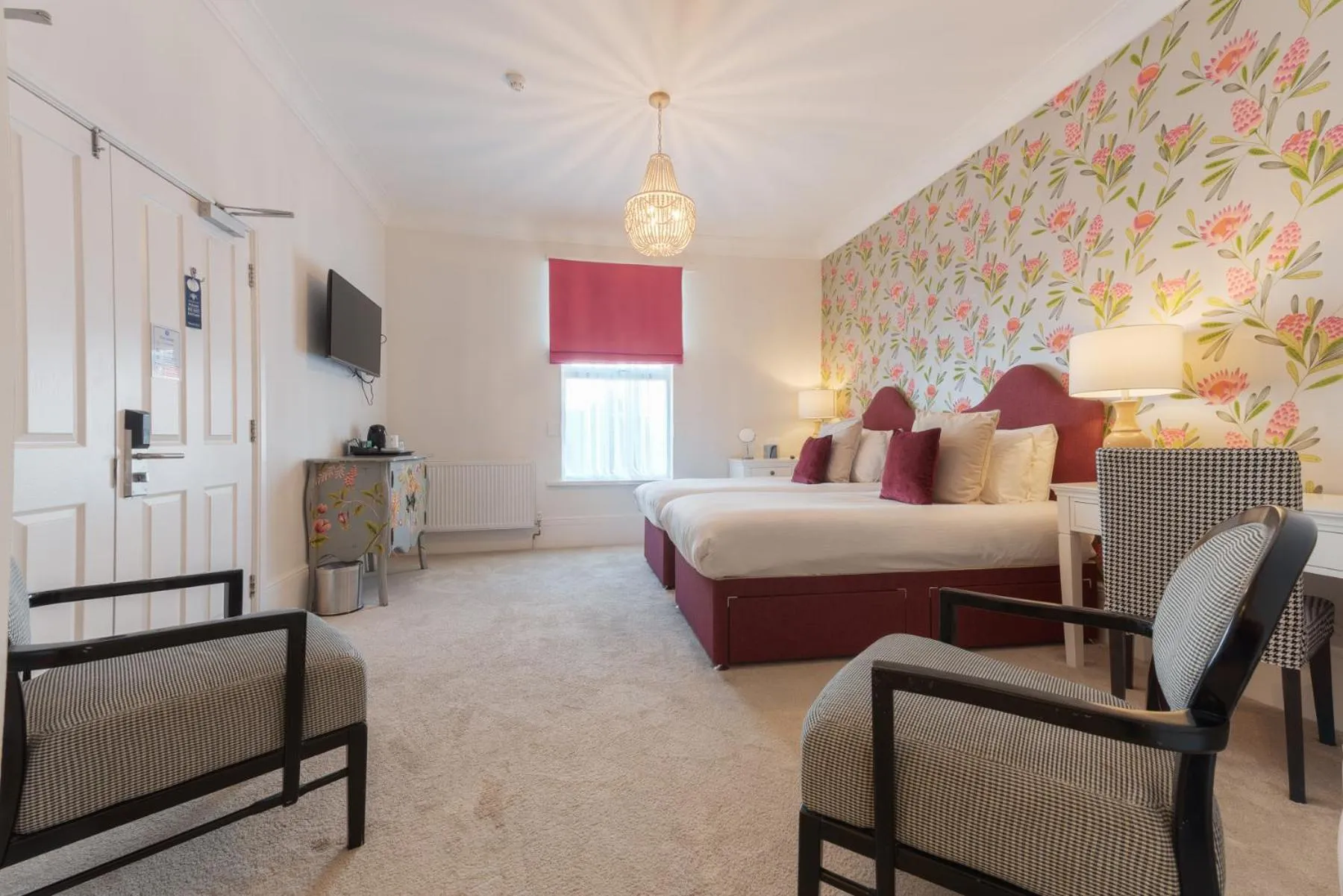 Bed in Florence House Boutique Hotel and Restaurant