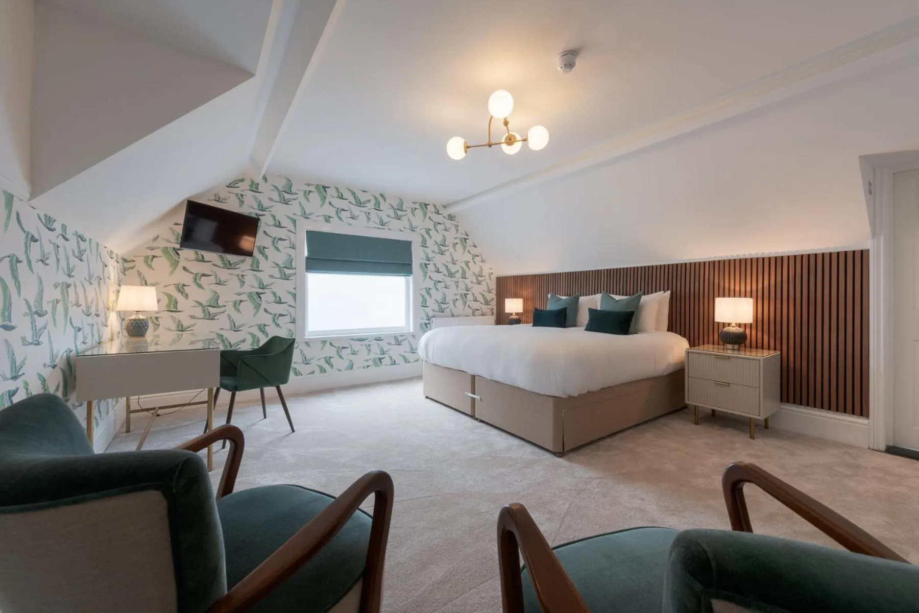 Bed in Florence House Boutique Hotel and Restaurant