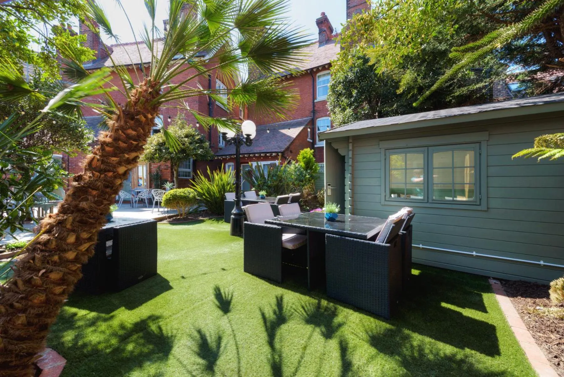 Patio in Florence House Boutique Hotel and Restaurant