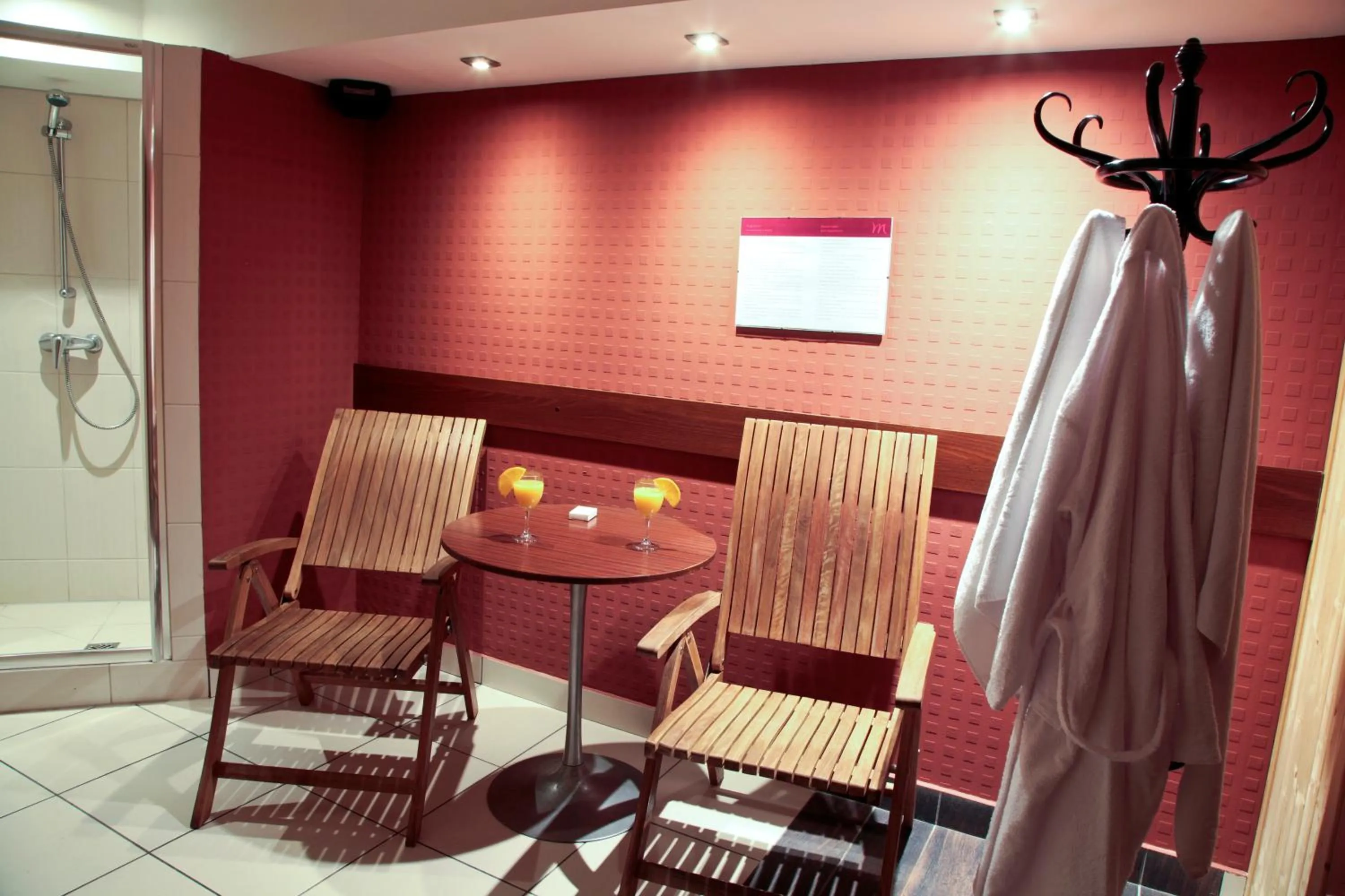 Area and facilities in Mercure Cieszyn