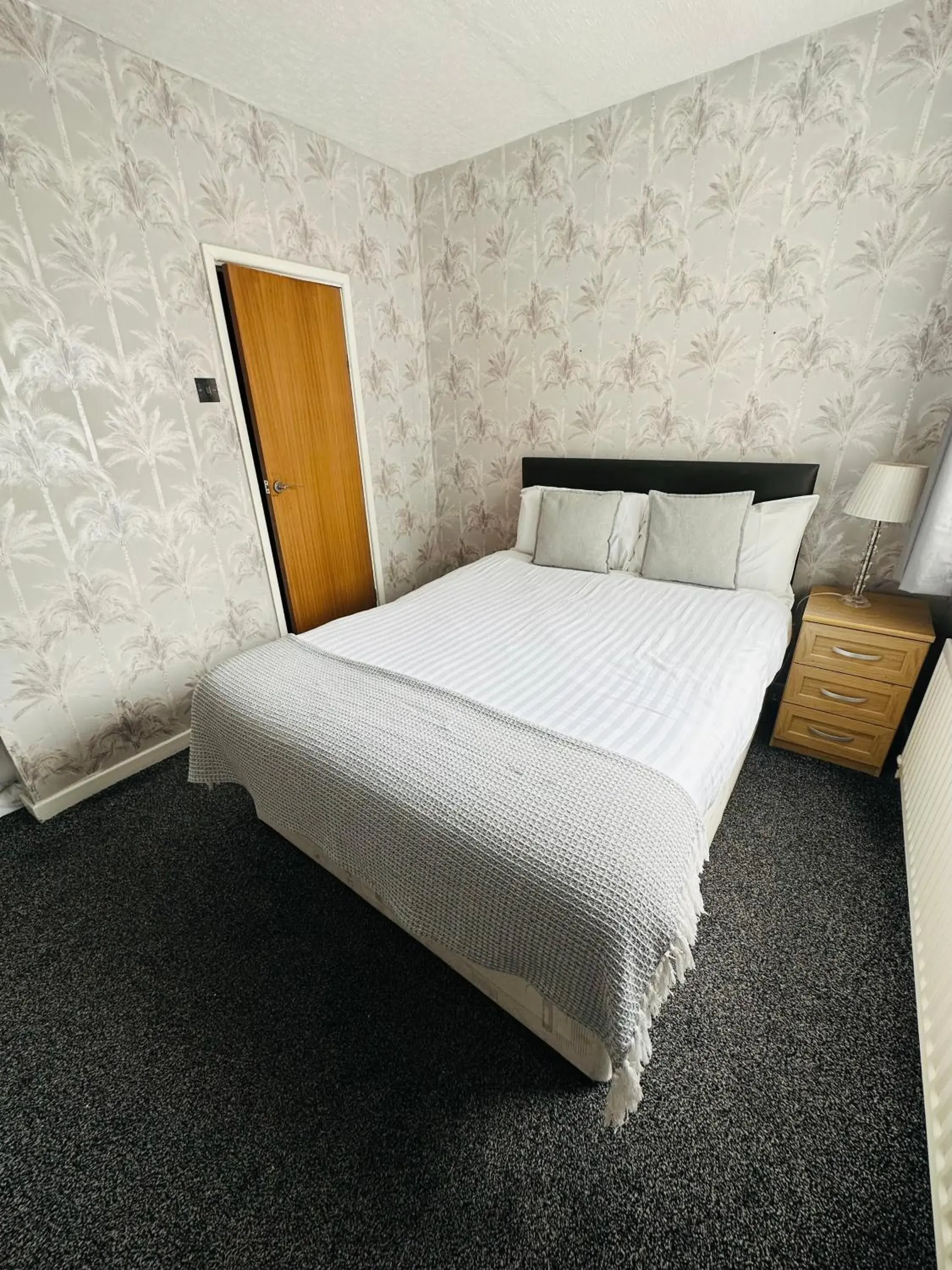 Double Room with Private Bathroom in The Villa Hotel Double Room with Private Bathroom in The Villa Hotel