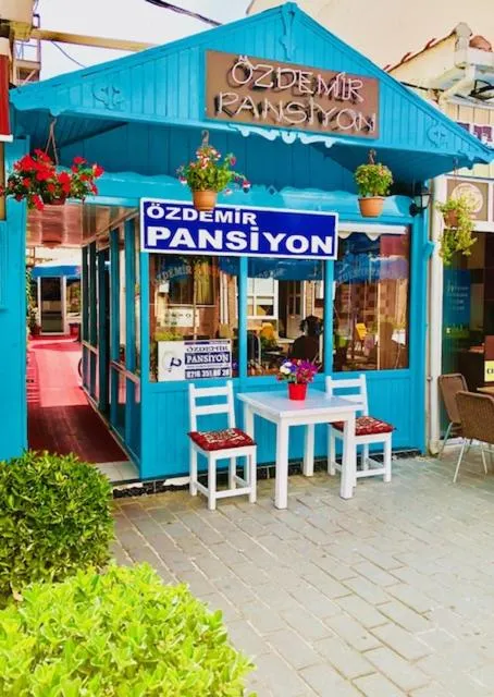 Facade/entrance in Ozdemir Pansiyon