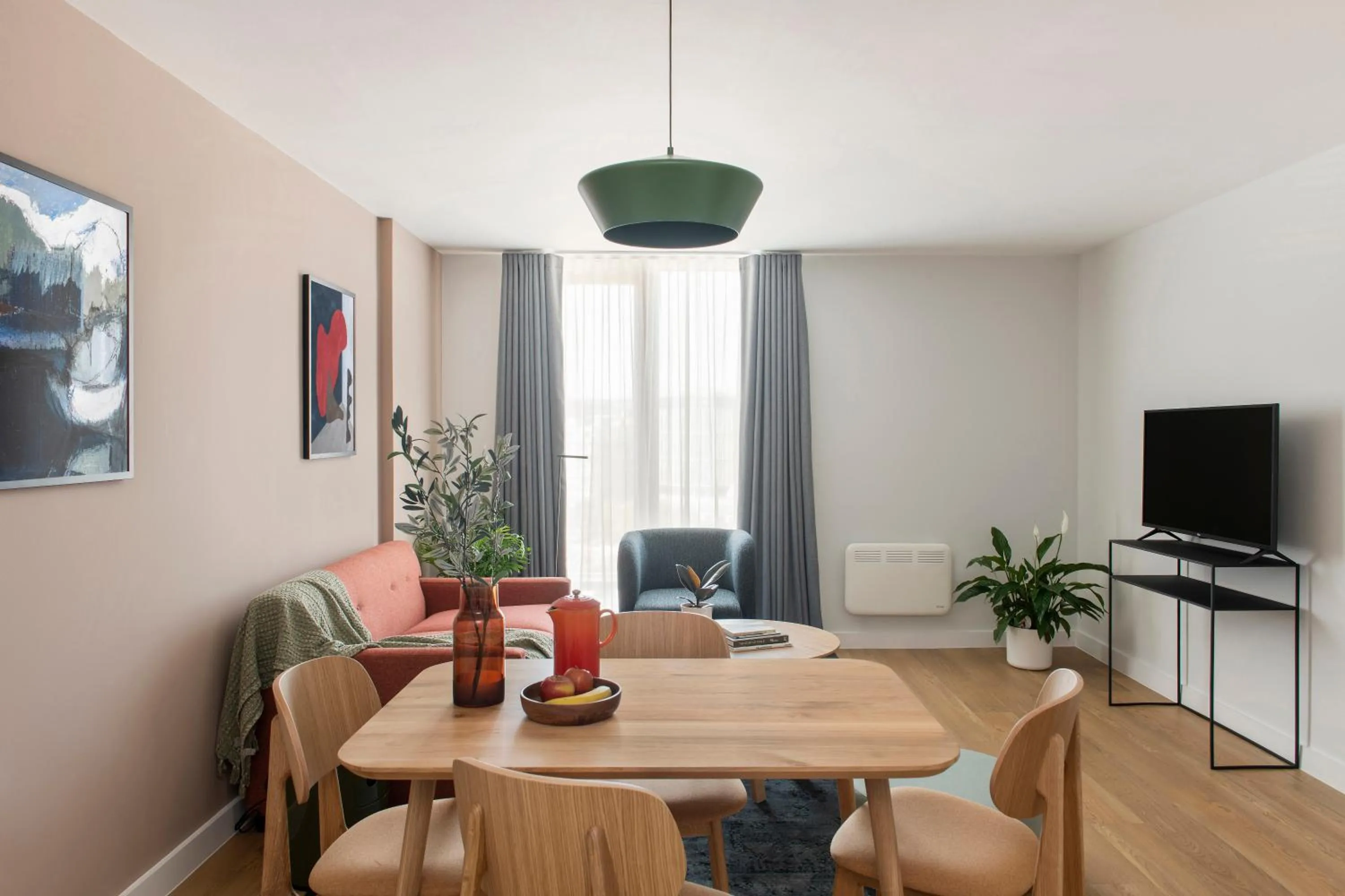 Dining area in Cove Paradise Street