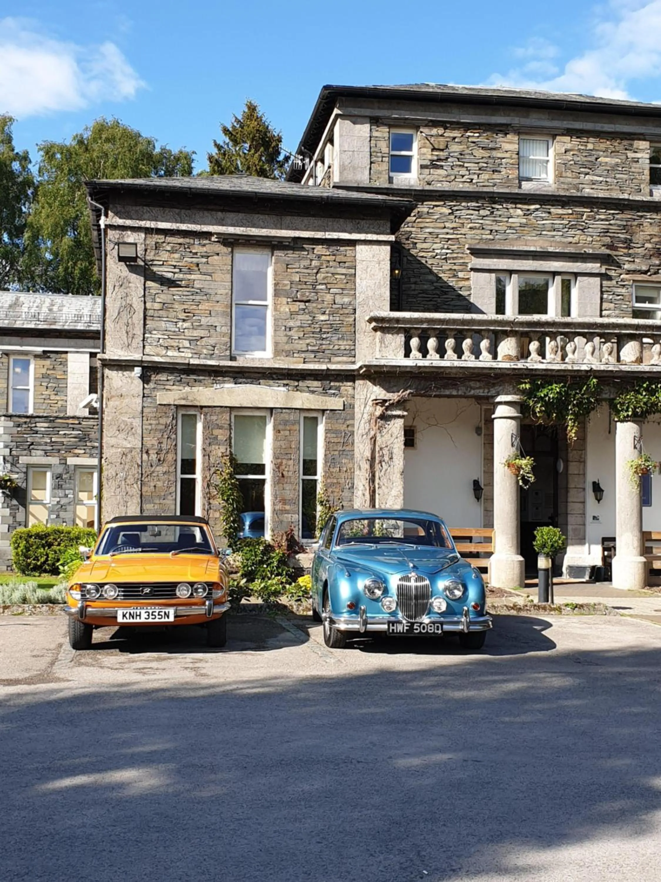 Property building in Windermere Manor Hotel