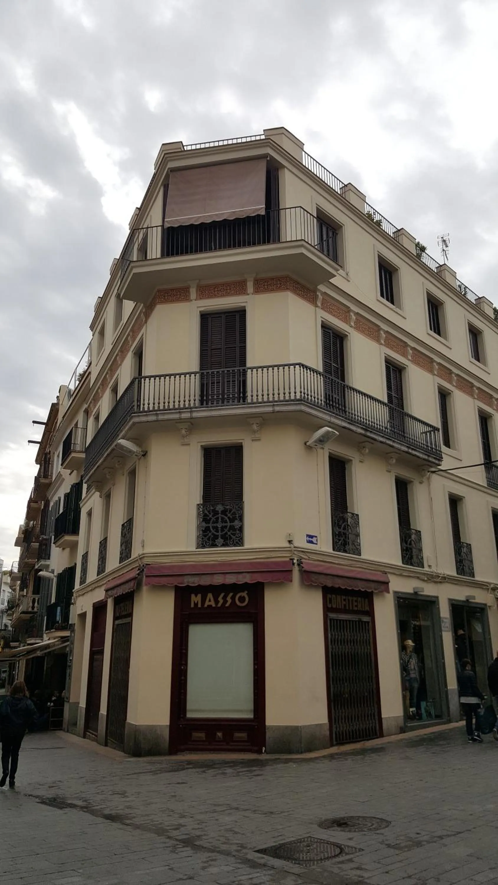 Facade/entrance in The Sky Attic Apartment
