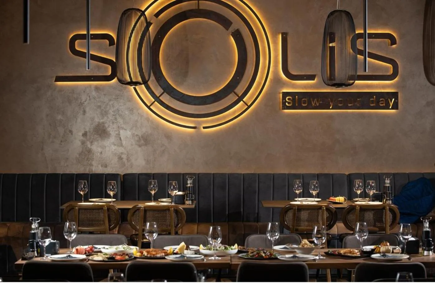 Restaurant/places to eat in Capitоl Suites & Apartments