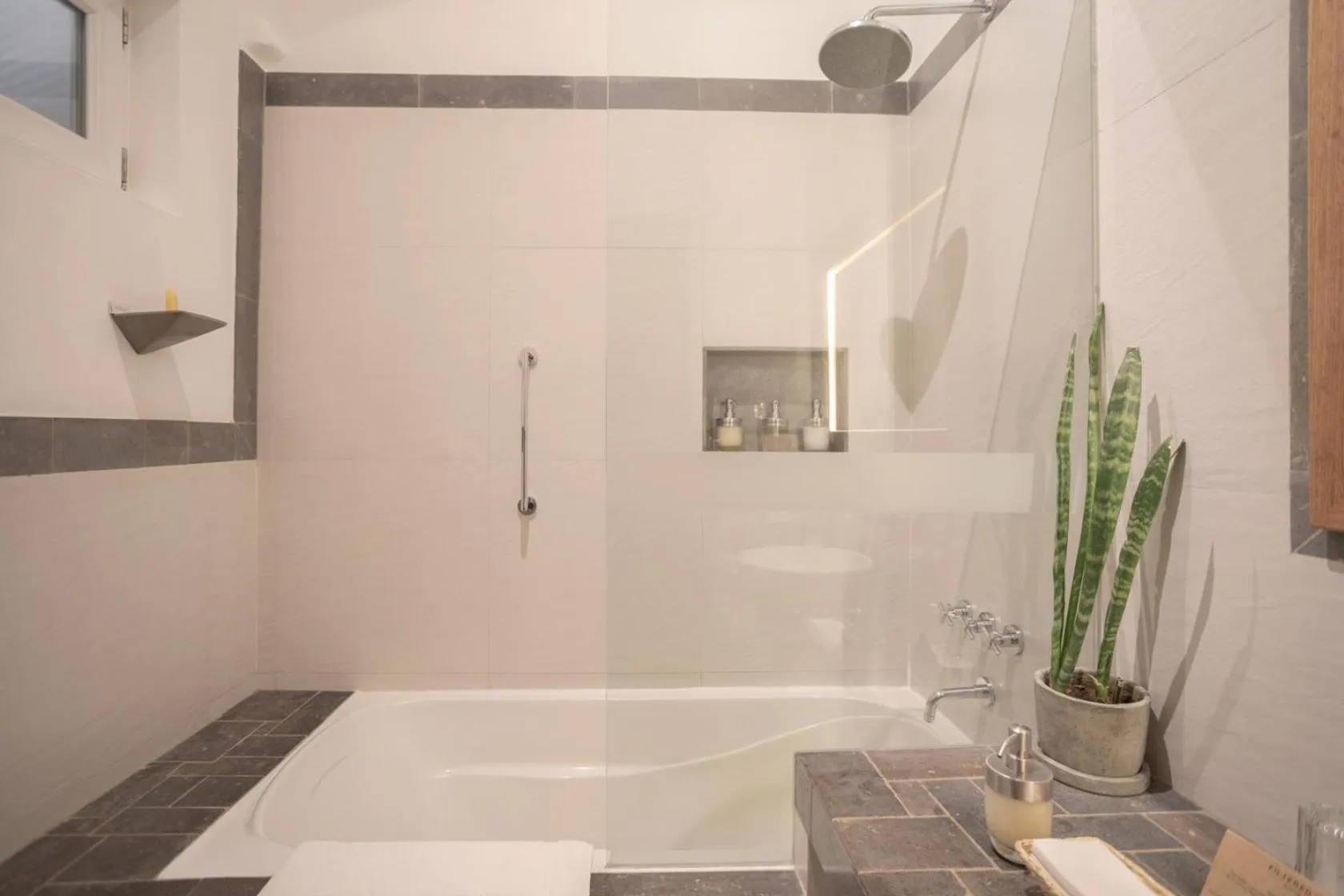 Bath in Antigua Casona San Blas