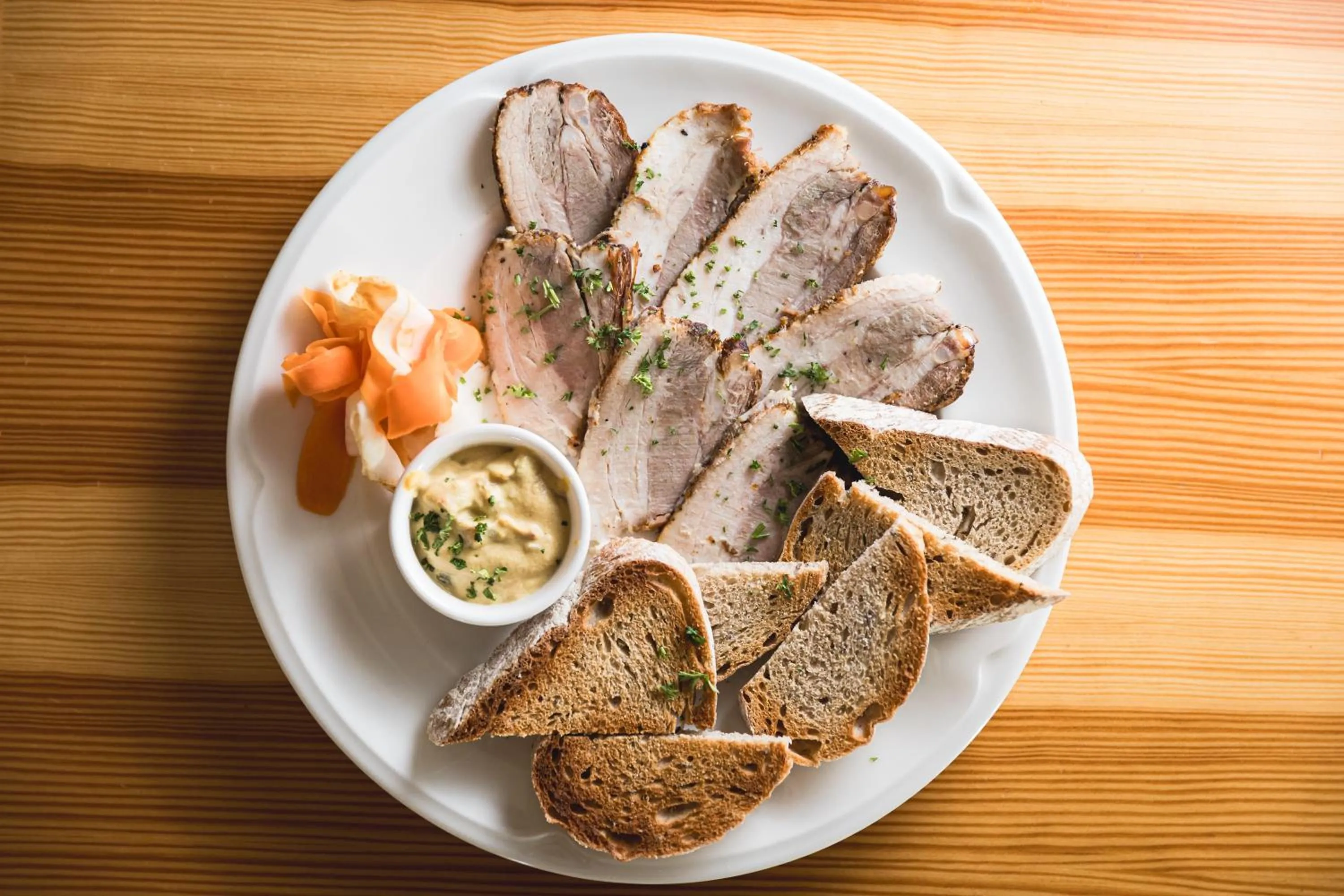 Food in Hotel Orlík