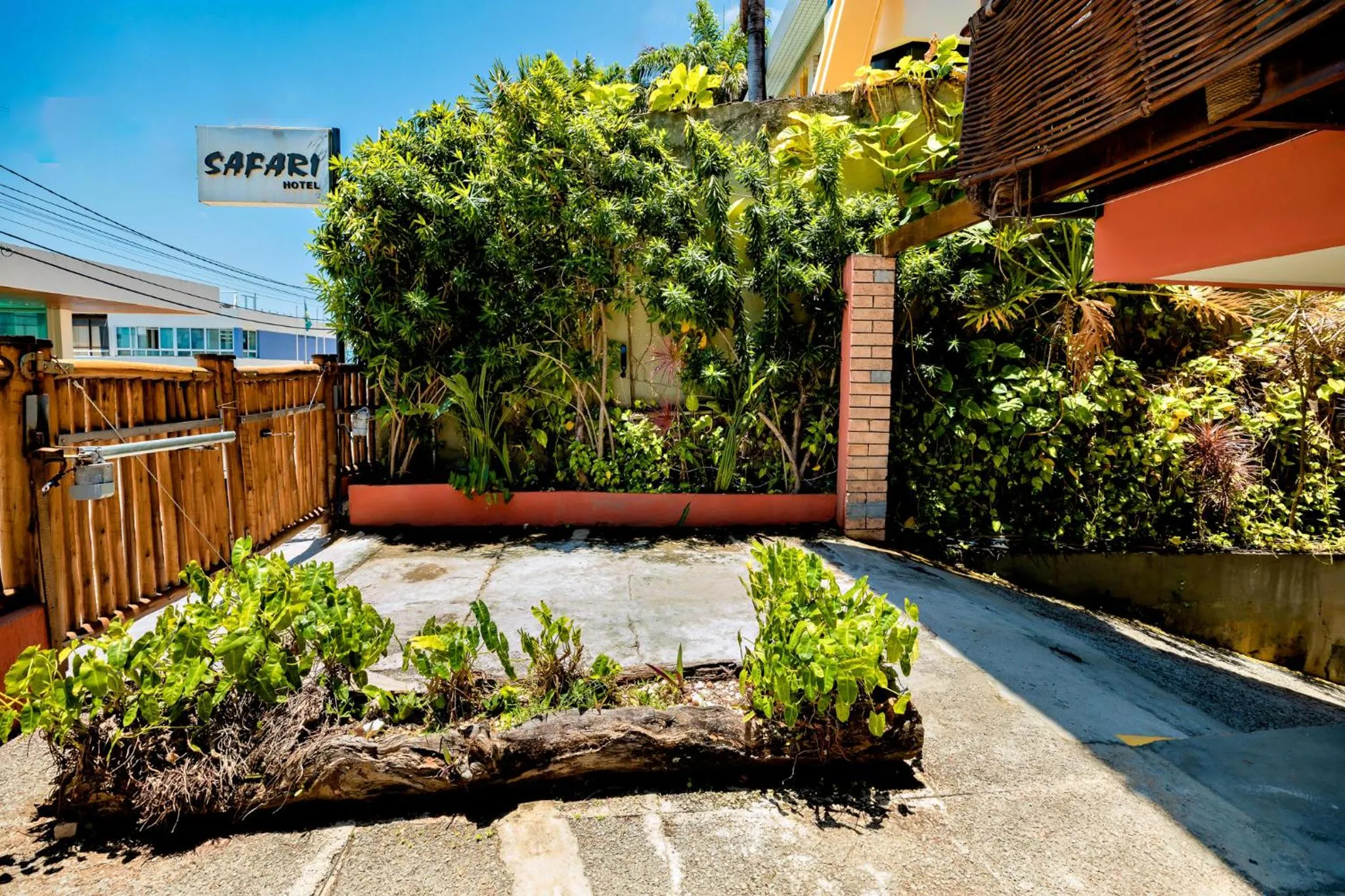 Facade/entrance in Safari Natal Beach Hotel