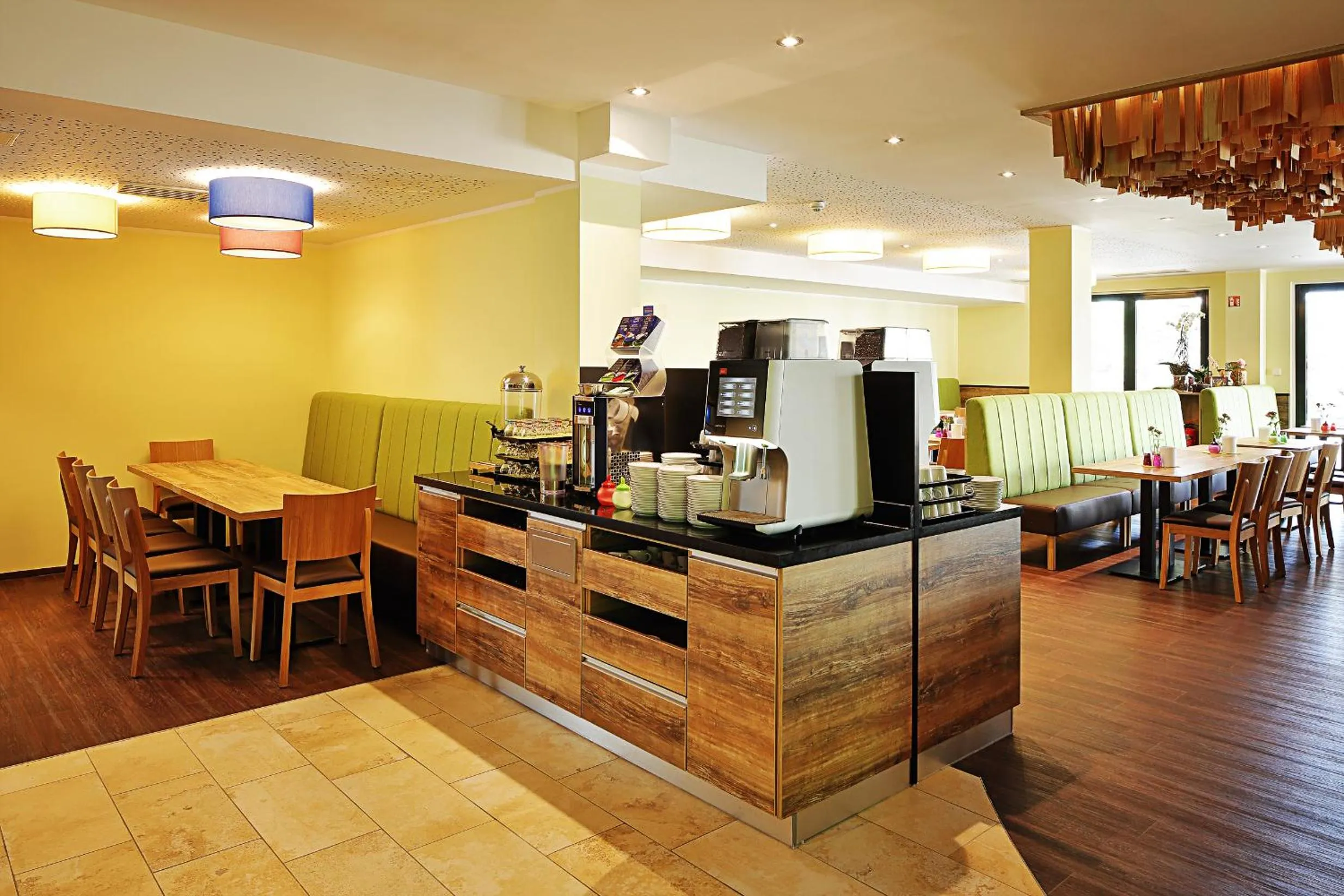 Restaurant/places to eat in Green Deer Bavarian Hotel