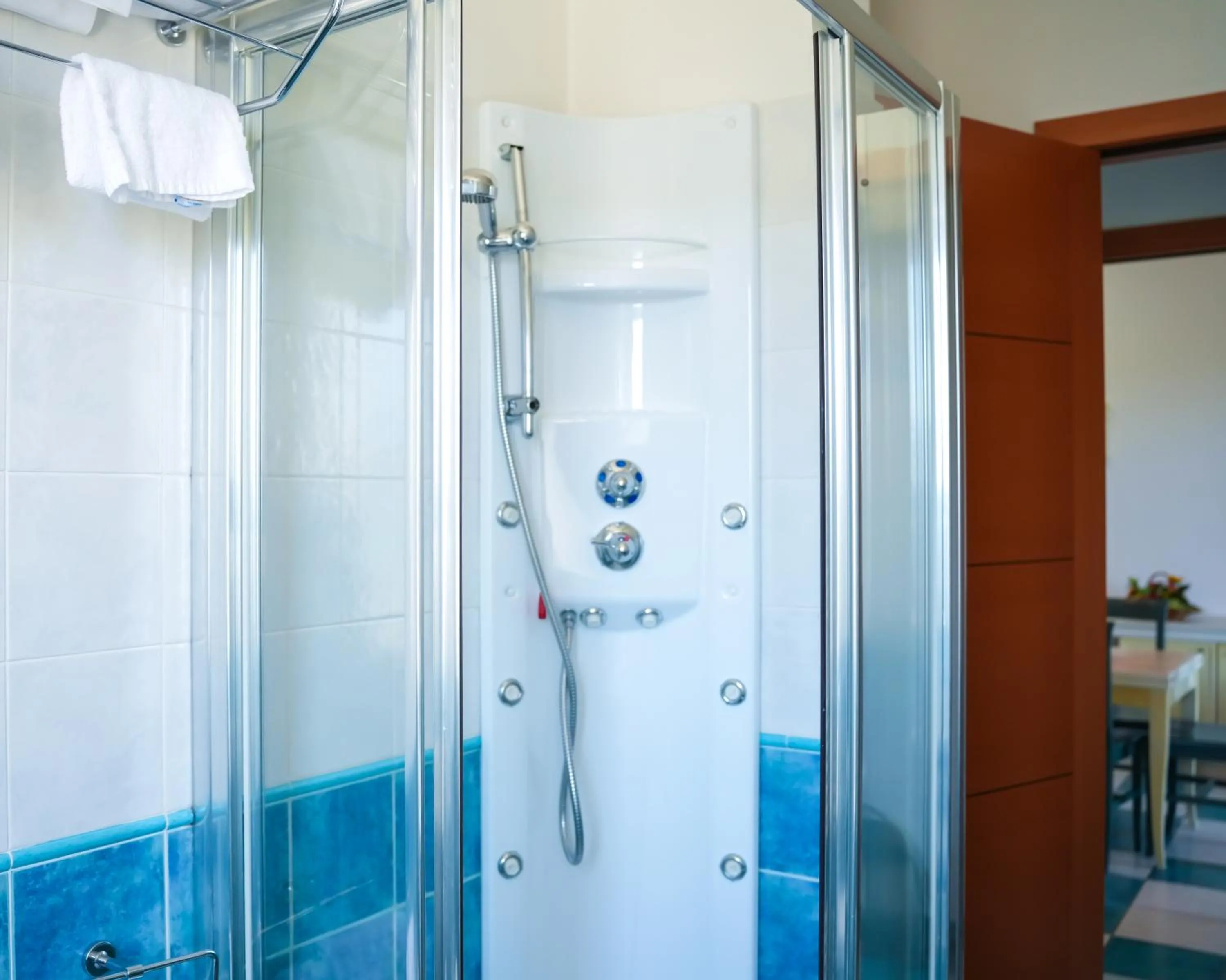 Shower in Mare Blu Residence