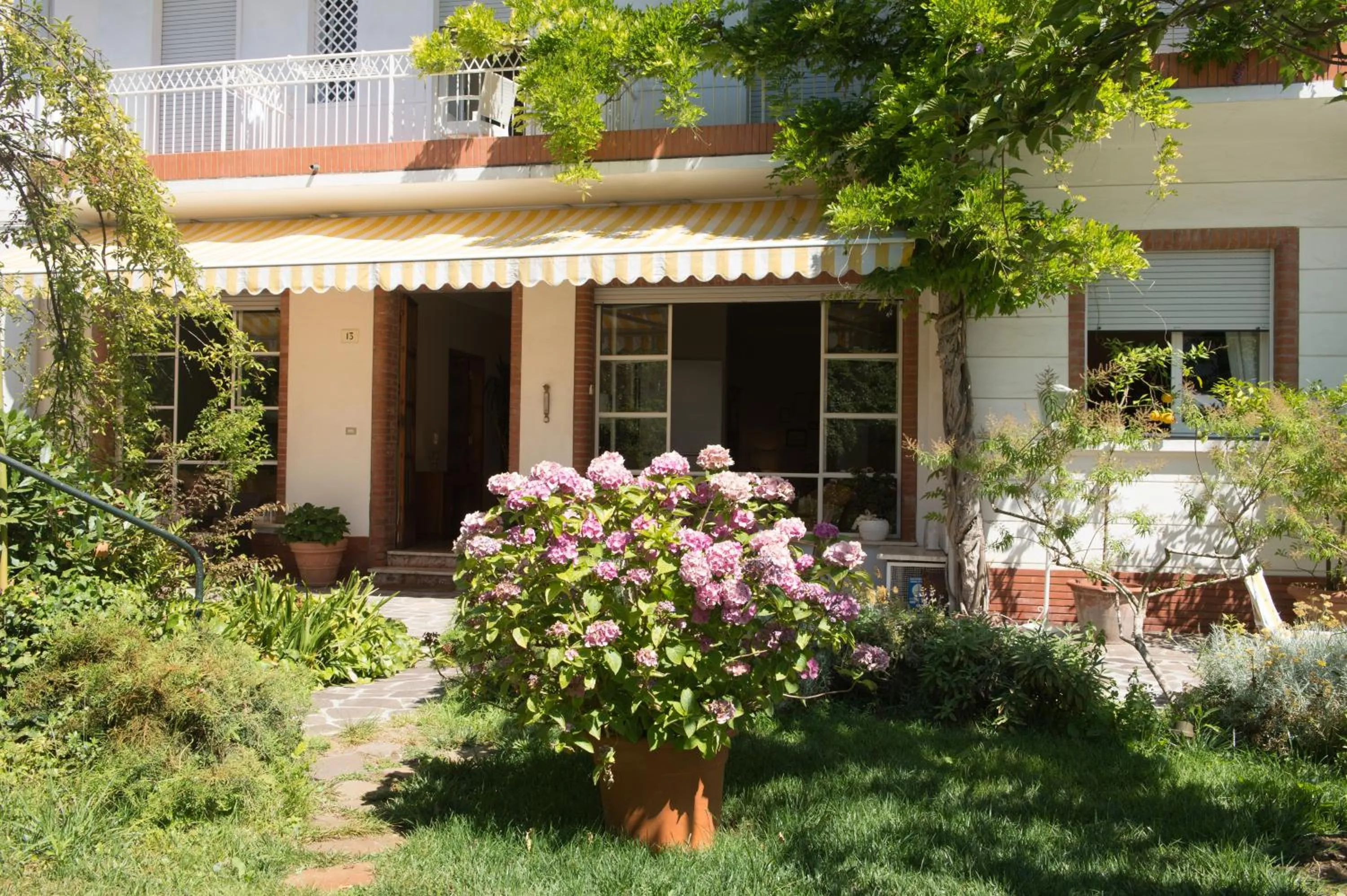 Spring in Villa Arizona