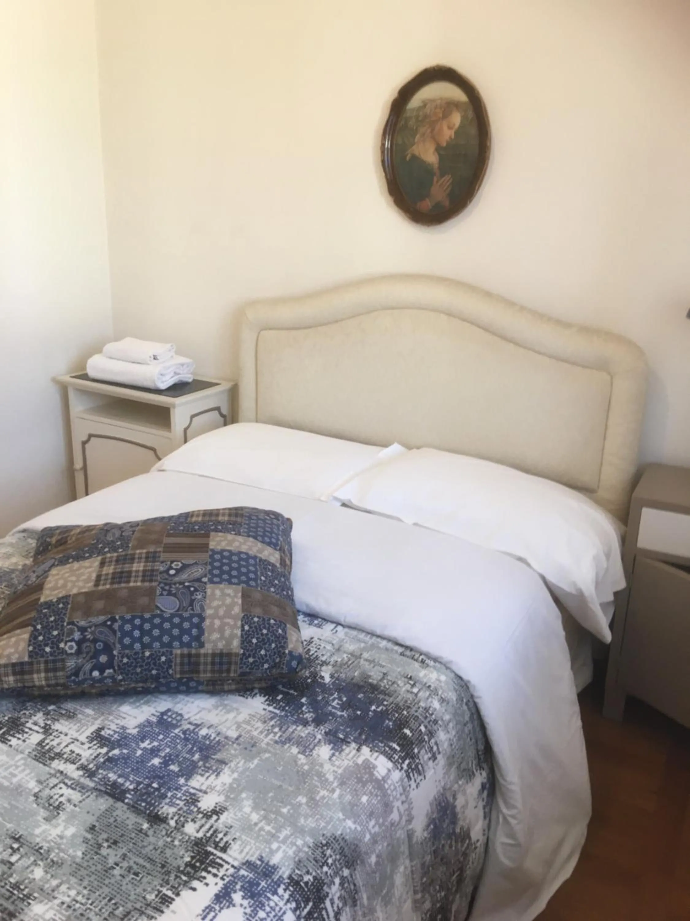 Photo of the whole room, Bed in Cherubini Florence Residence