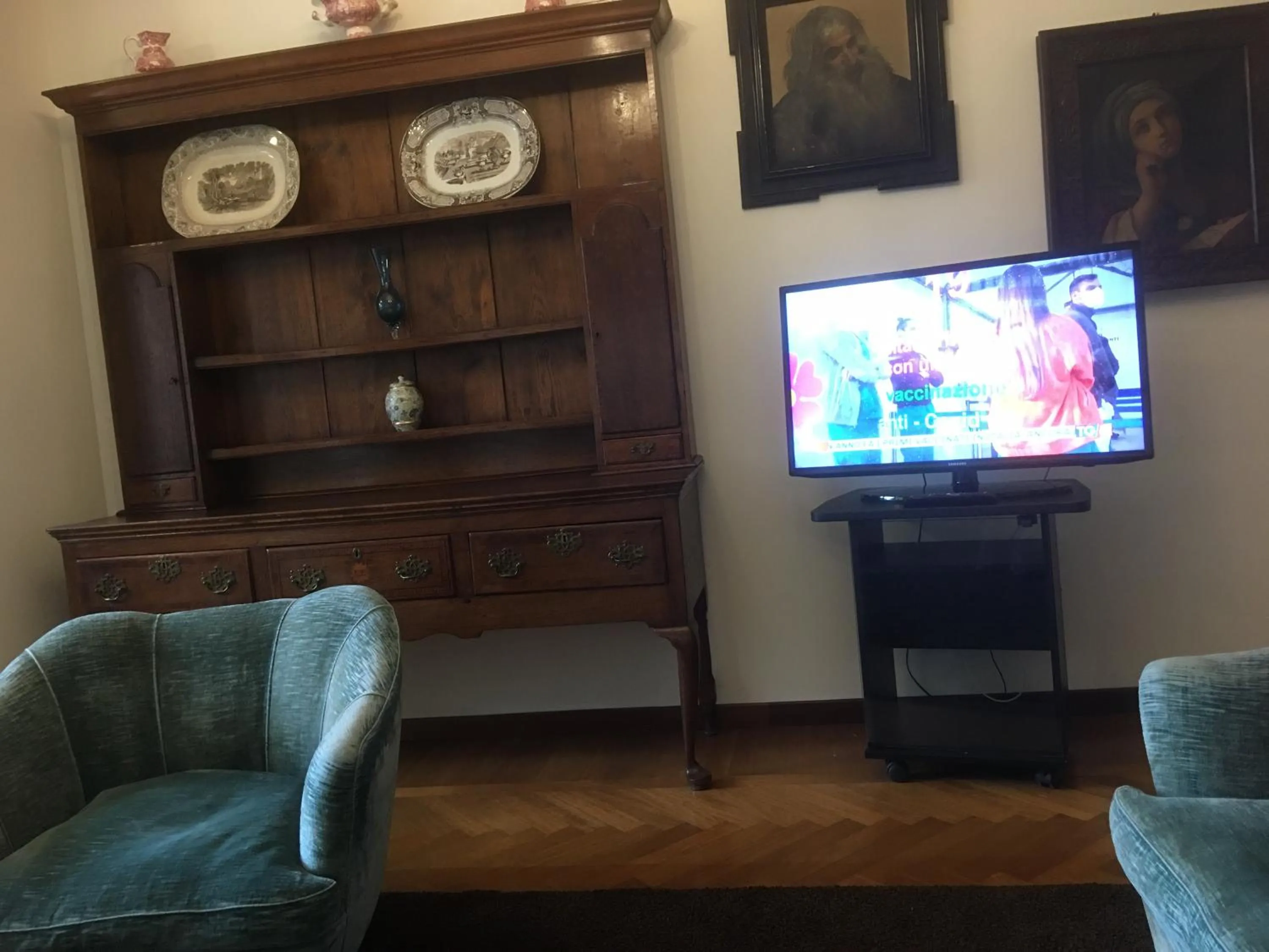 Communal lounge/ TV room in Cherubini Florence Residence