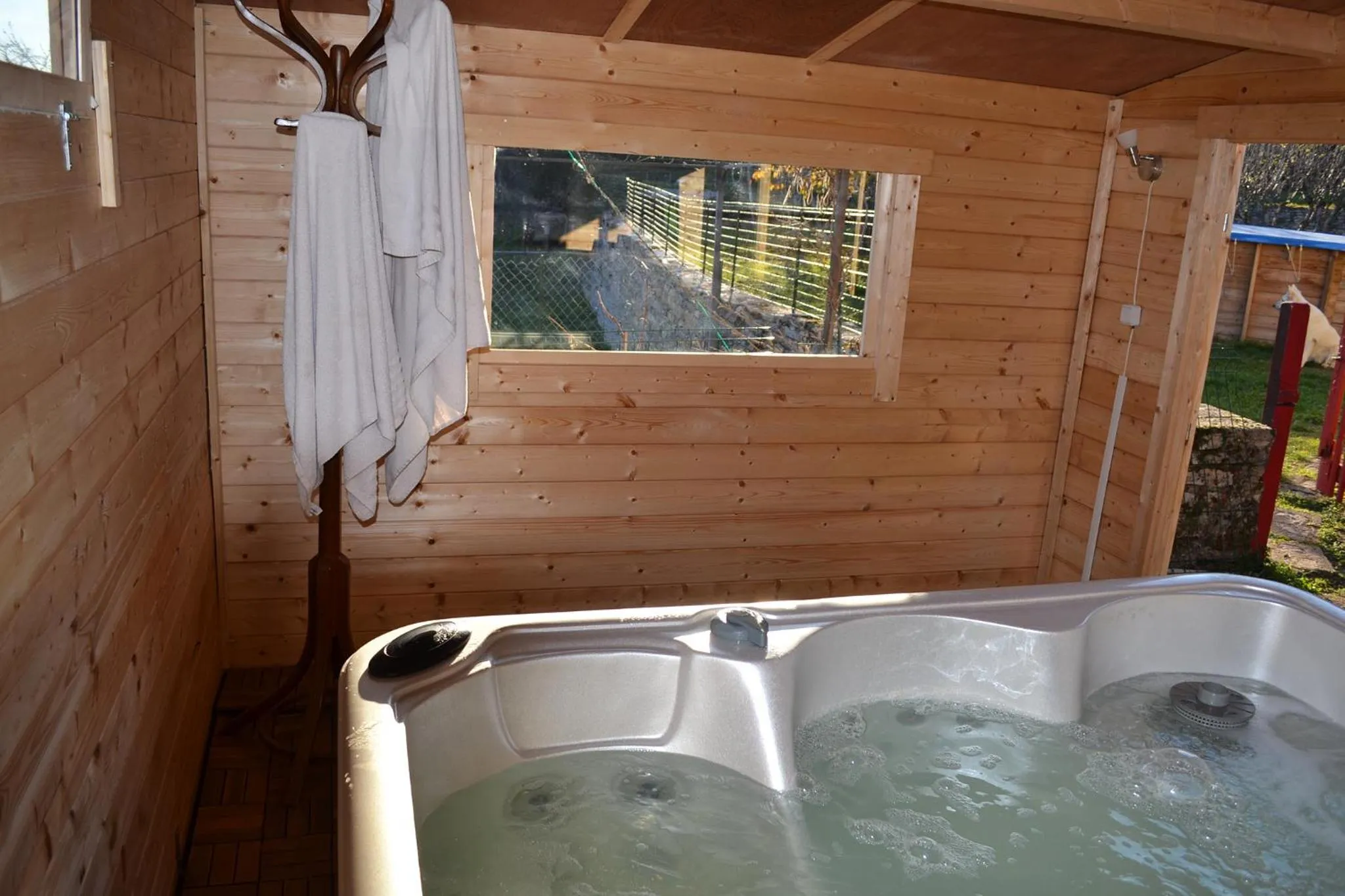 Hot Tub in La Follye Mancey