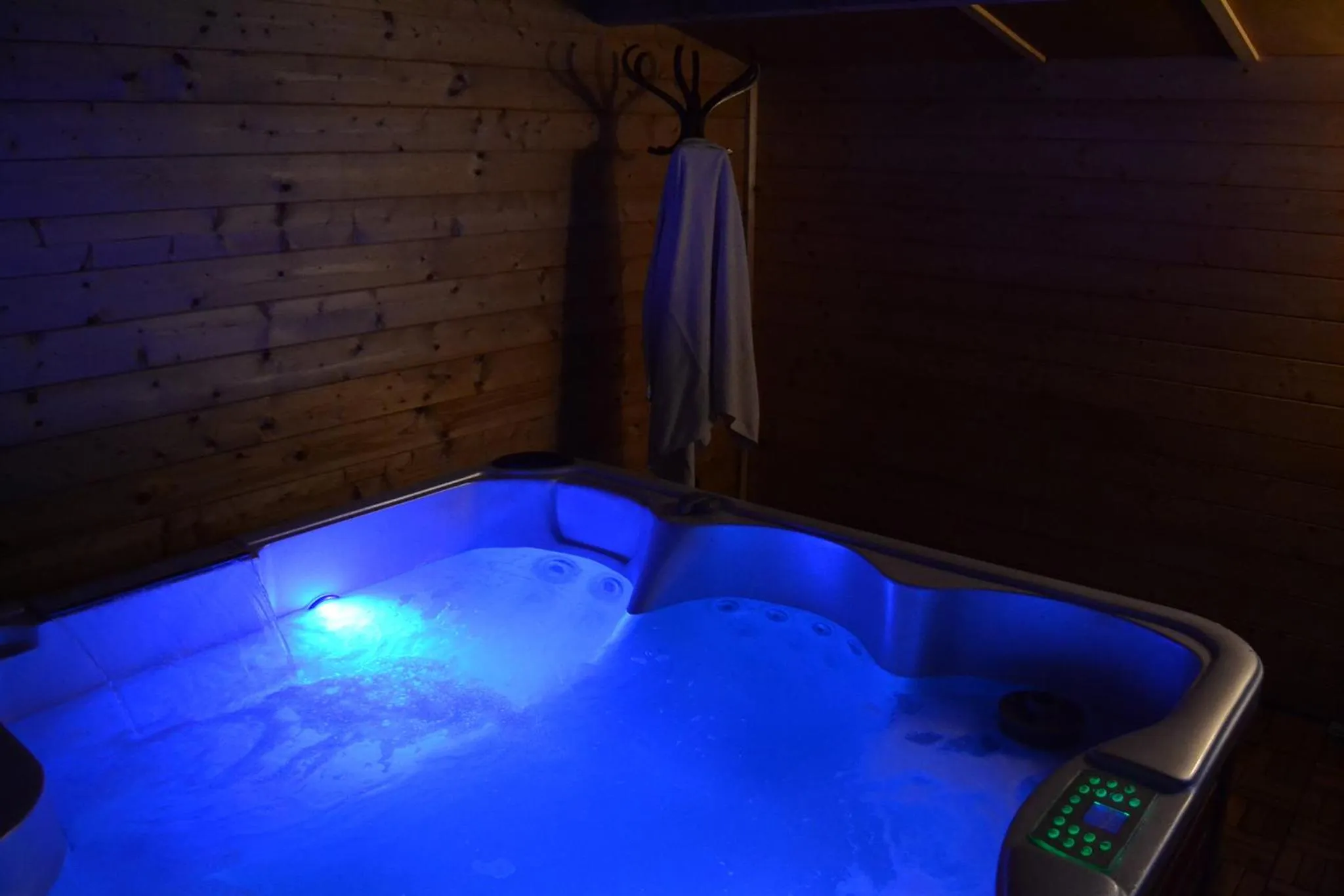 Hot Tub, Bed in La Follye Mancey