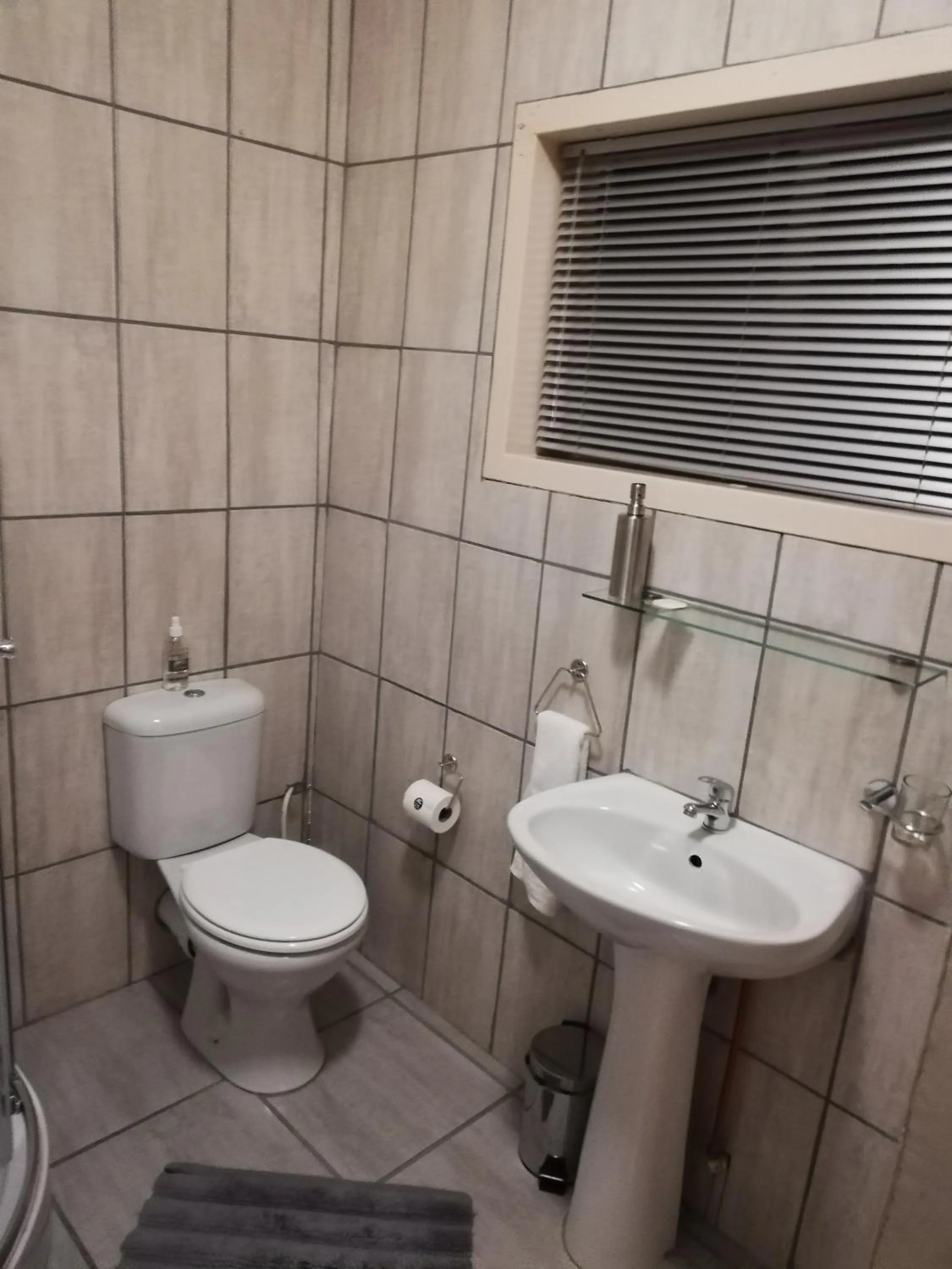 Bathroom in Giardino a 194