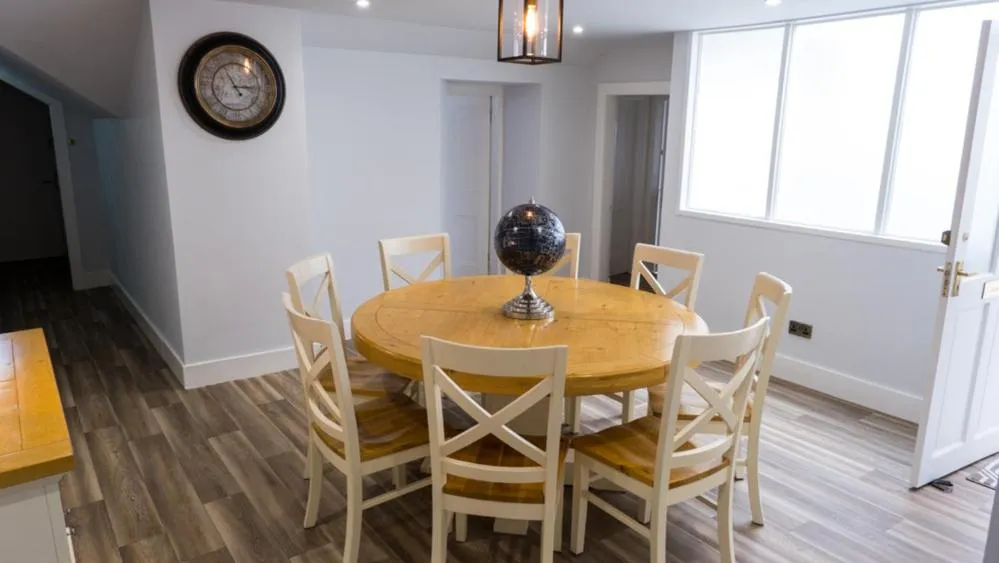 Dining area in Invernairne