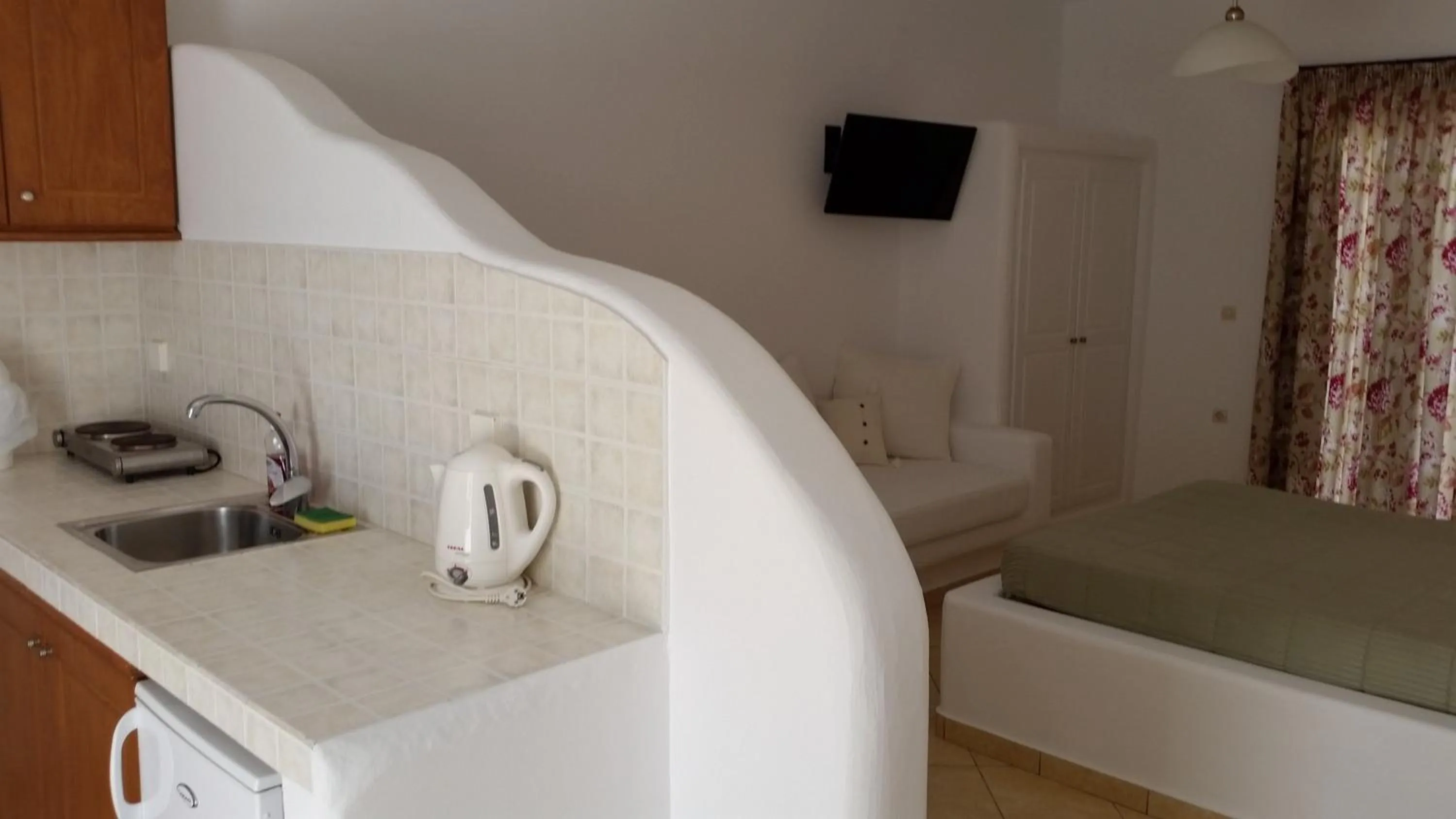 Kitchen or kitchenette, Bed in Anixi - Primavera Mykonos
