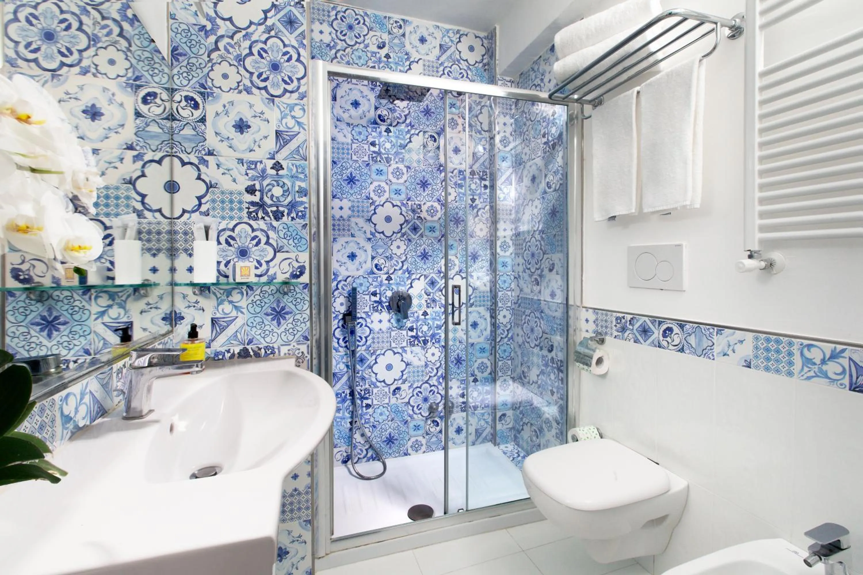 Bathroom in Hotel O Sole Mio